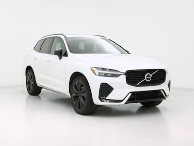 2023 Volvo XC60 B5 Plus Dark Theme