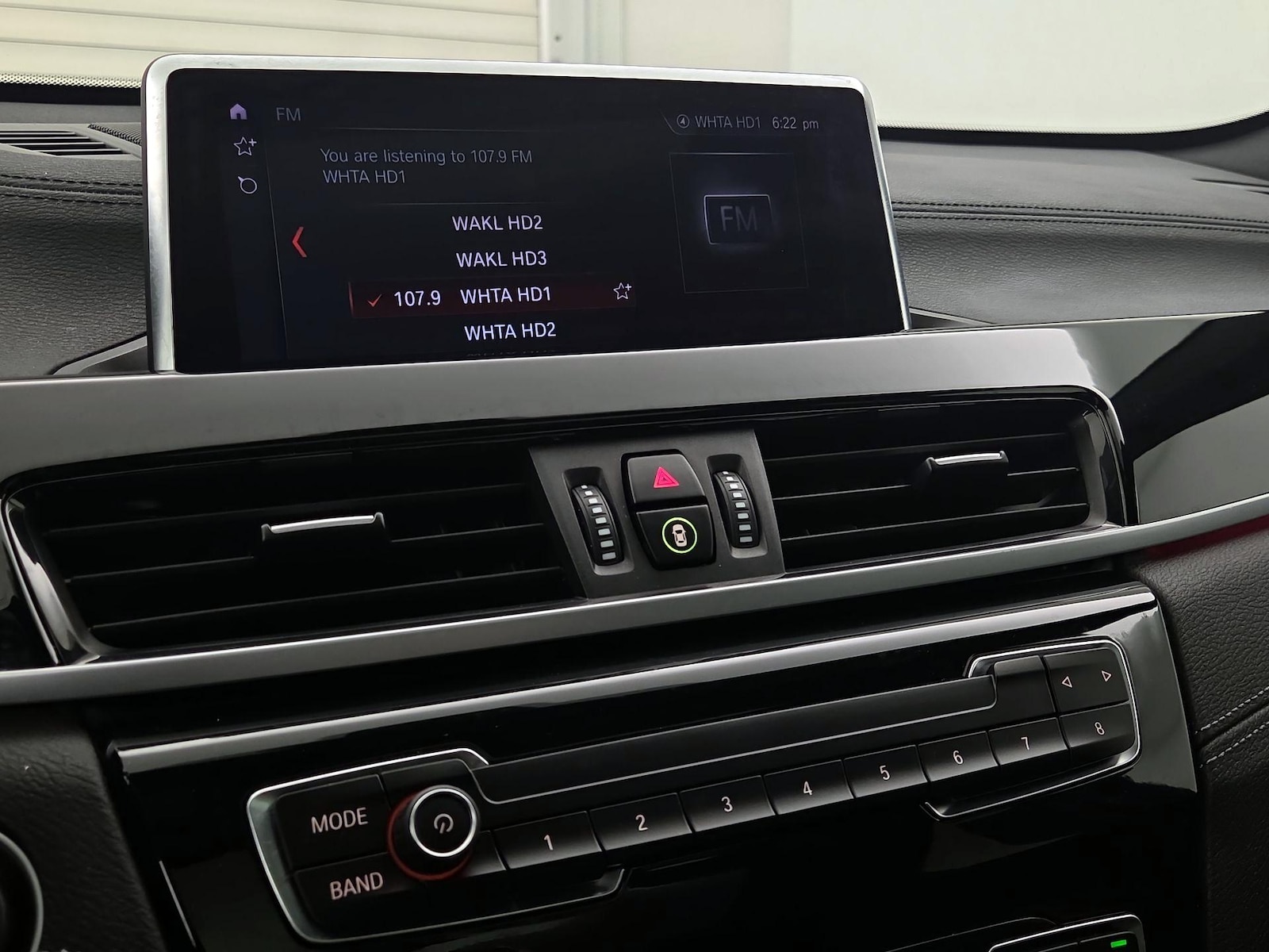 2022 BMW X1 28i - Photo 17