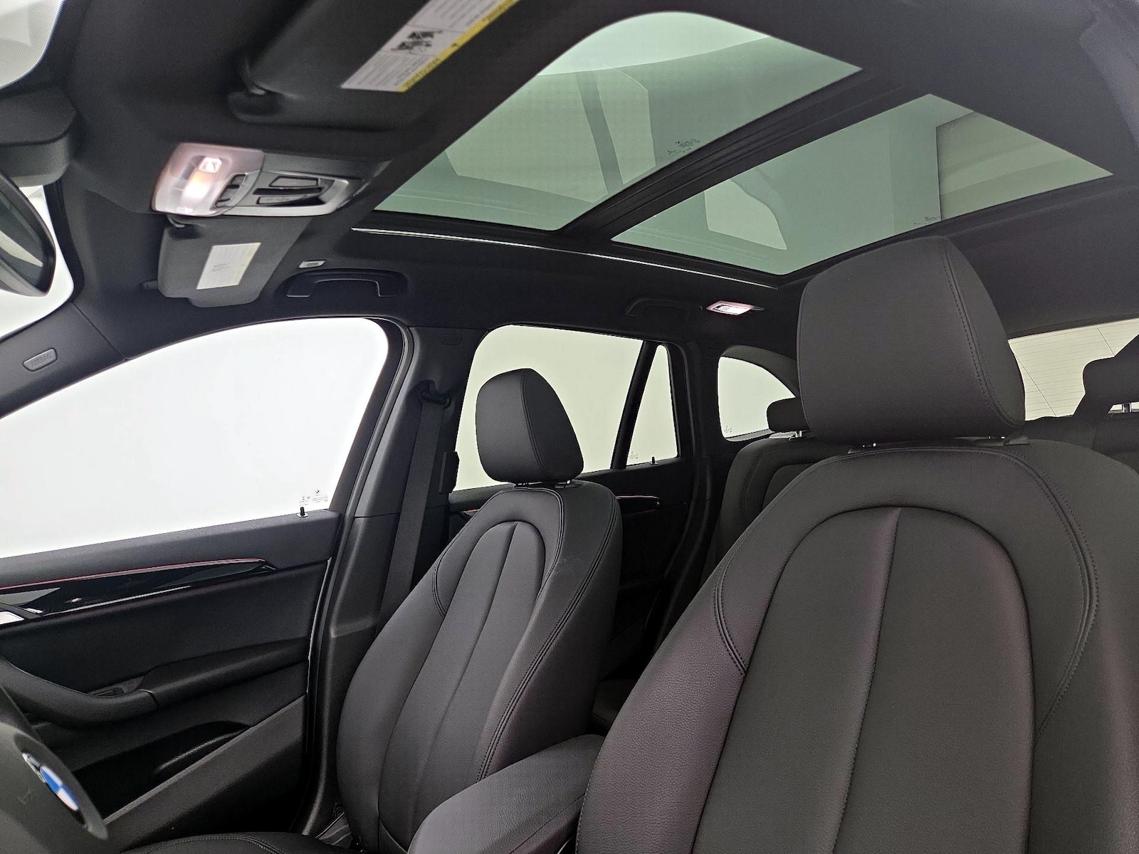 2022 BMW X1 28i - Photo 21