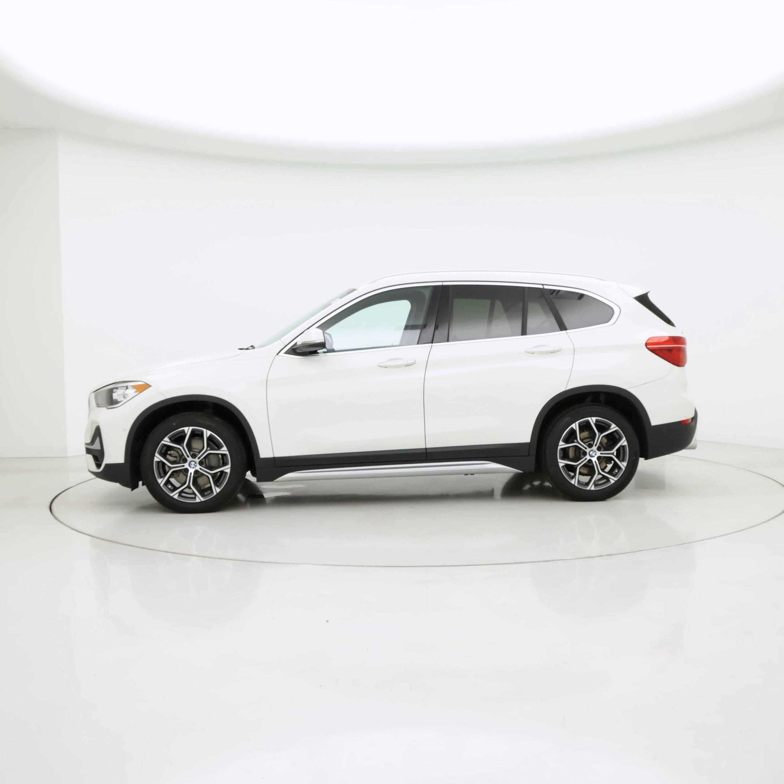 Thumbnail: 2022 BMW X1 - 3