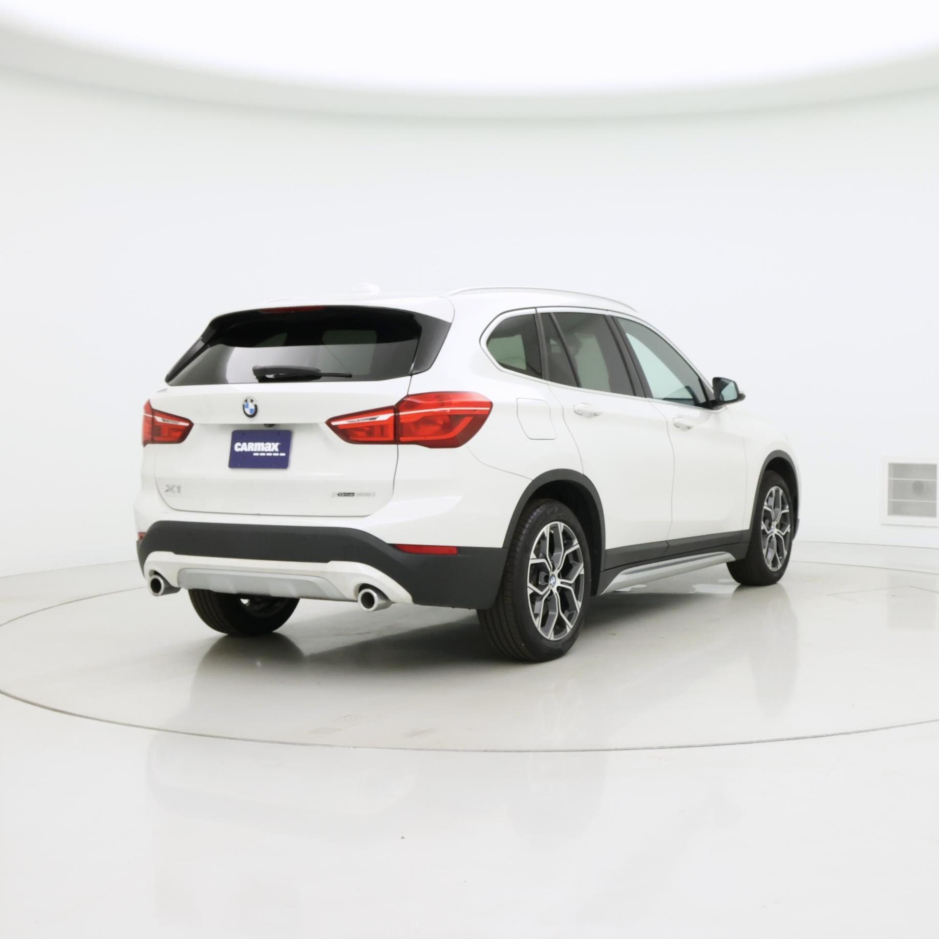 Thumbnail: 2022 BMW X1 - 8