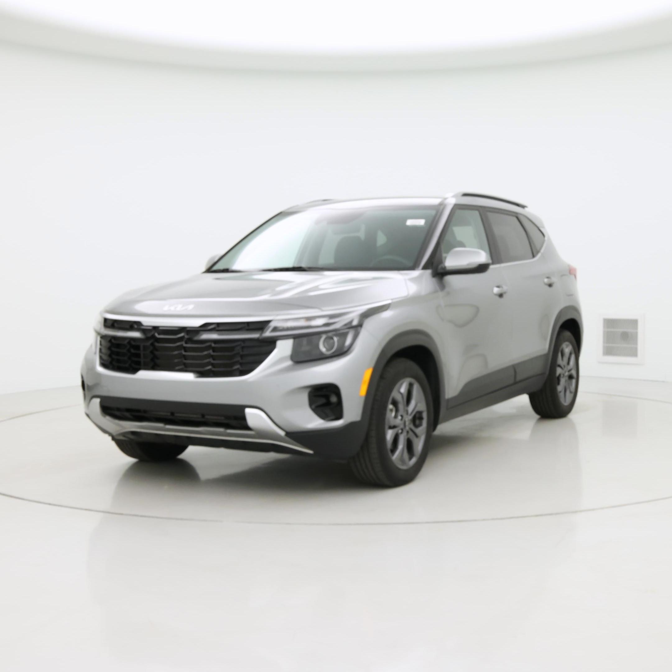 Thumbnail: 2024 Kia Seltos - 4