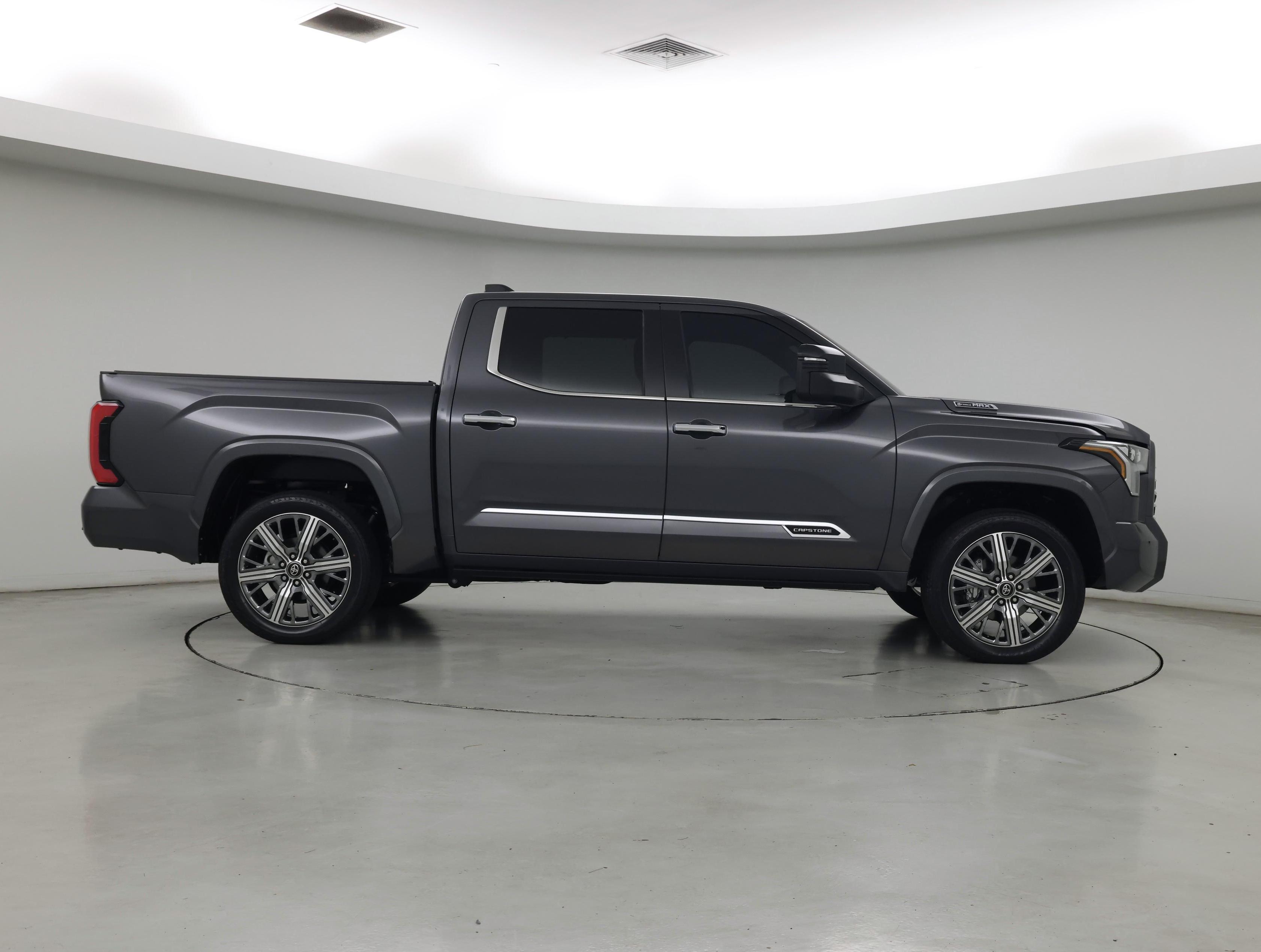 Thumbnail: 2025 Toyota Tundra - 7
