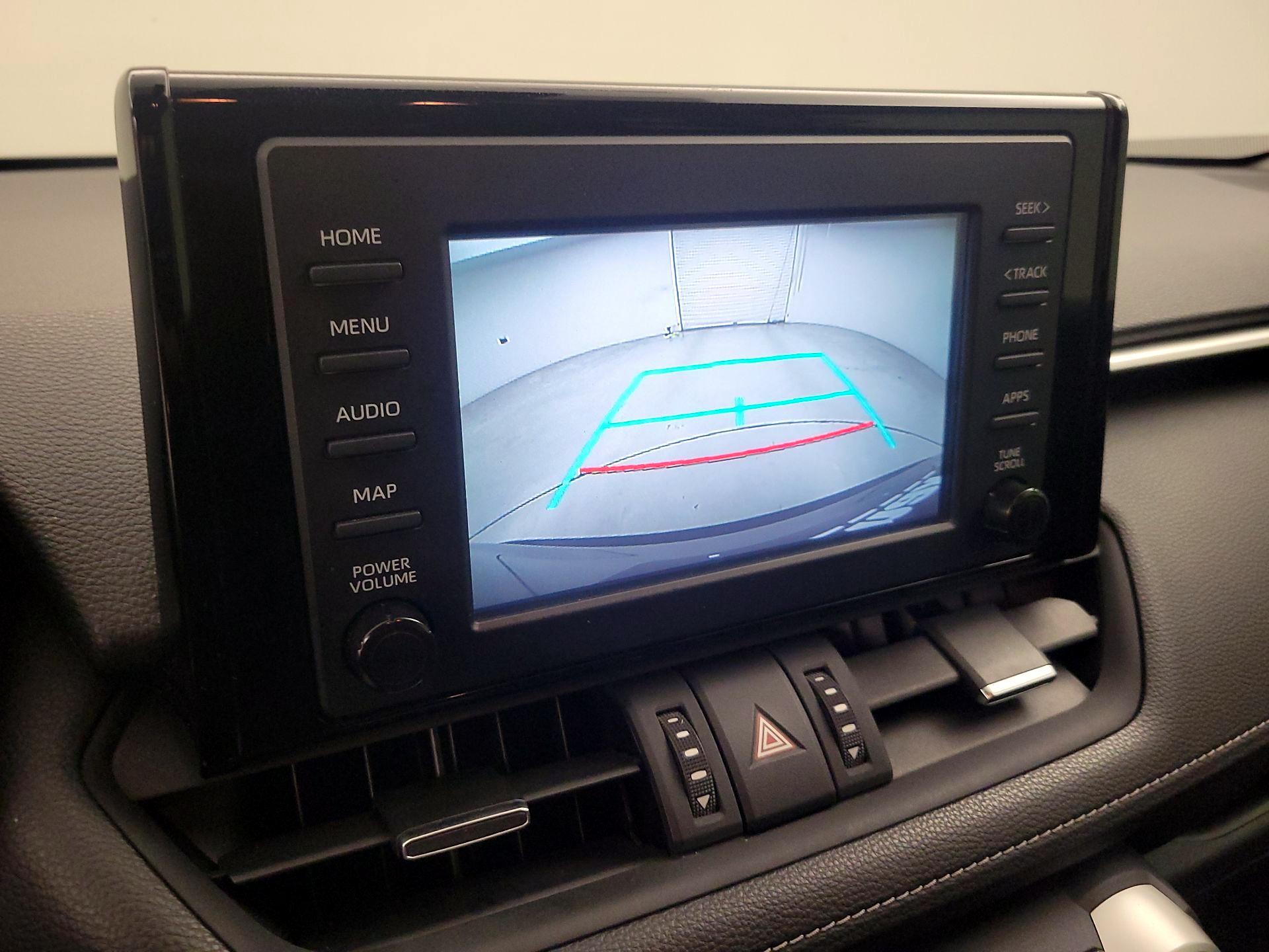 Thumbnail: 2019 Toyota RAV4 - 14