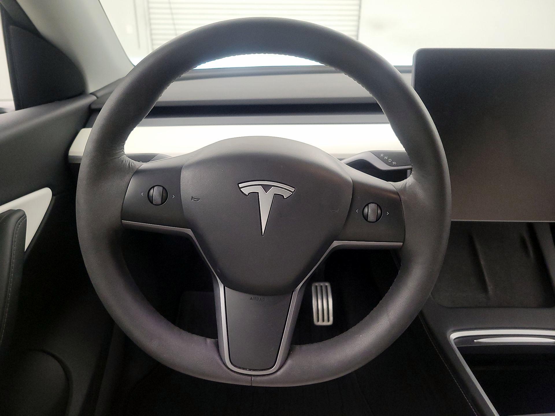 Thumbnail: 2022 Tesla Model Y - 10