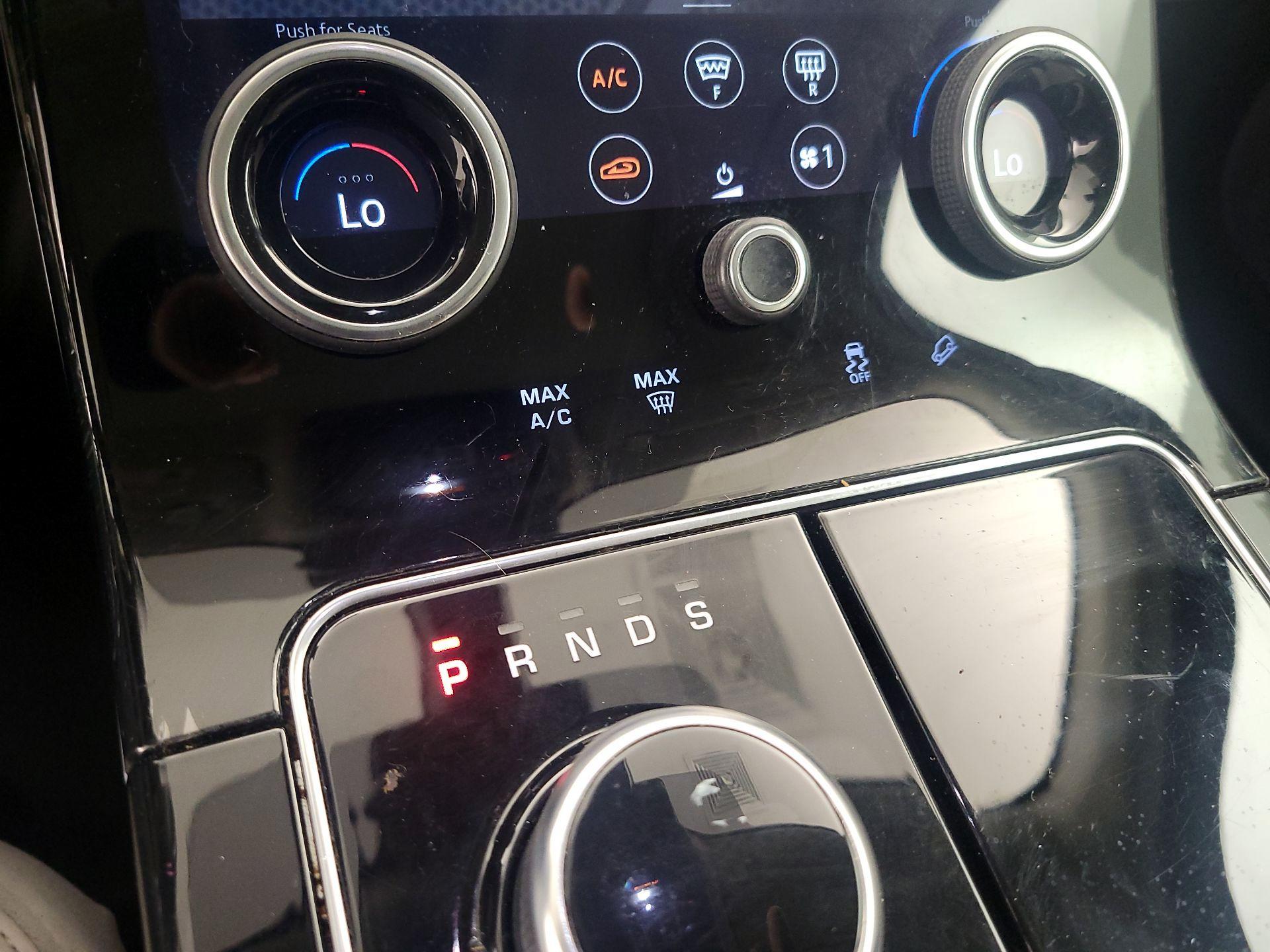 Thumbnail: 2020 Land Rover Range Rover Velar - 17