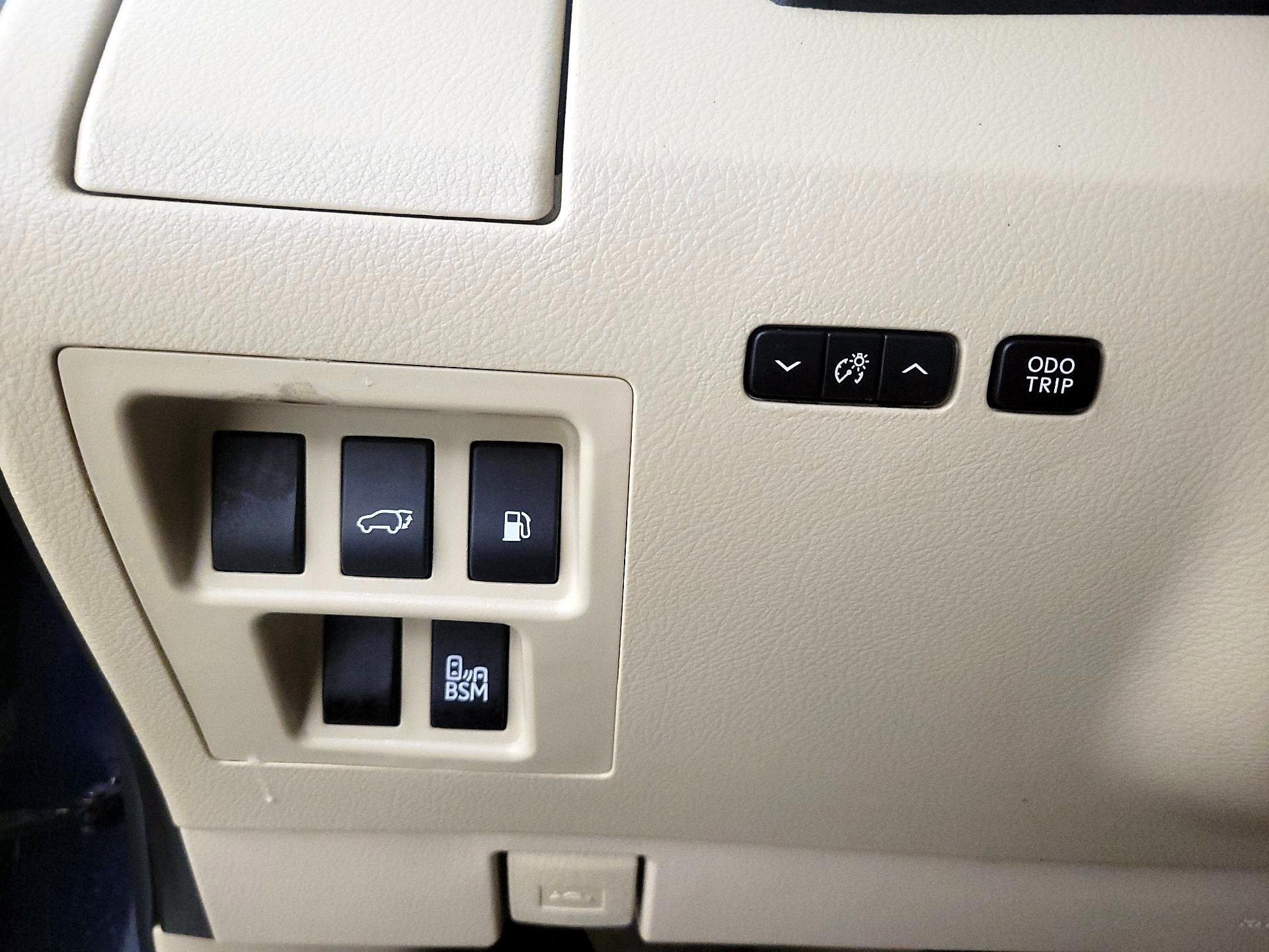 Thumbnail: 2015 Lexus RX - 13