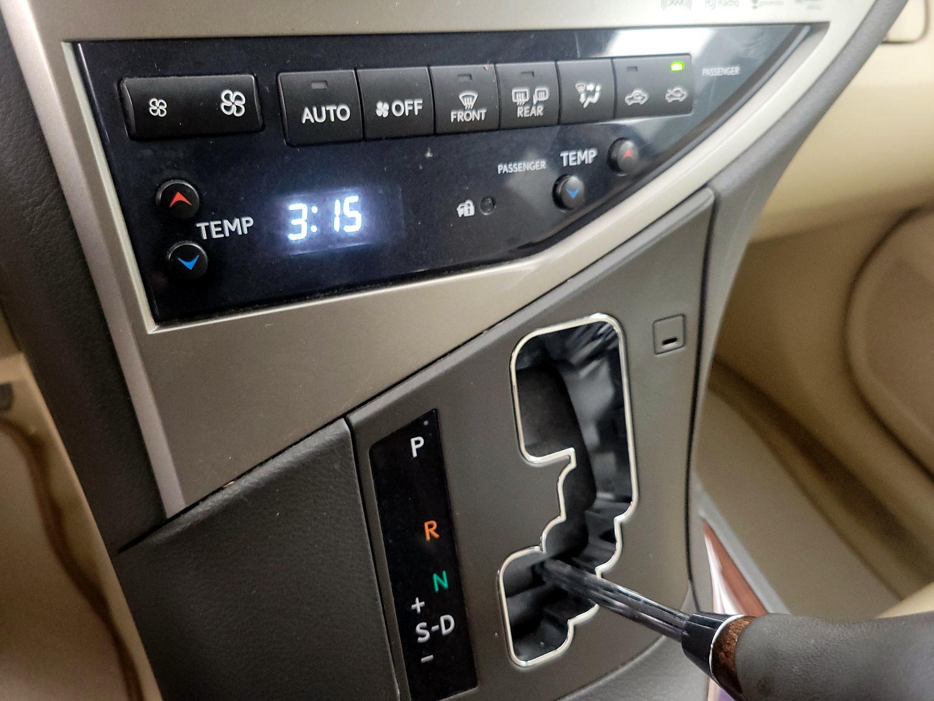 Thumbnail: 2015 Lexus RX - 17