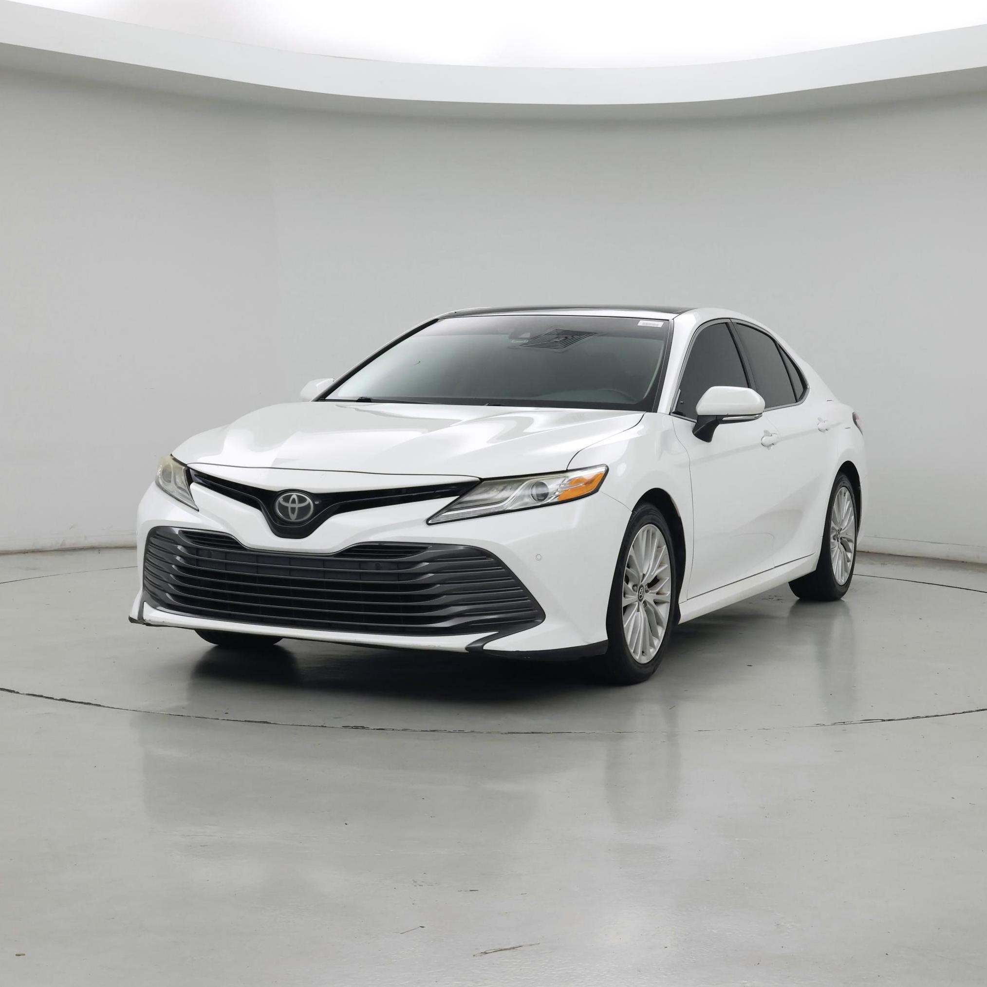 Thumbnail: 2018 Toyota Camry - 4