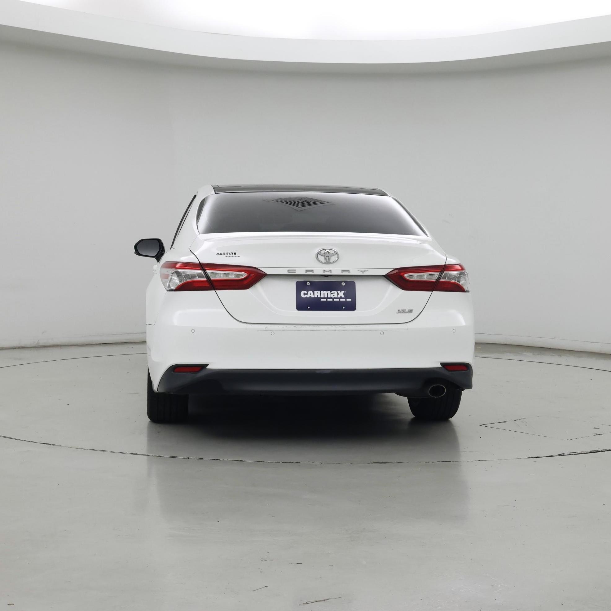 Thumbnail: 2018 Toyota Camry - 6