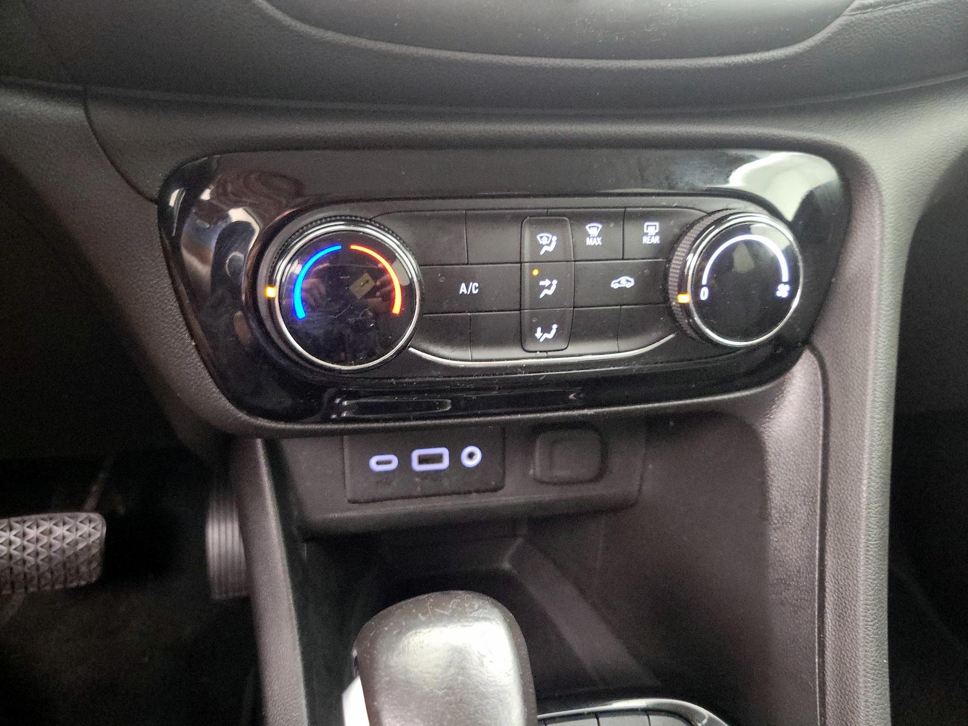 Thumbnail: 2020 Buick Encore GX - 16