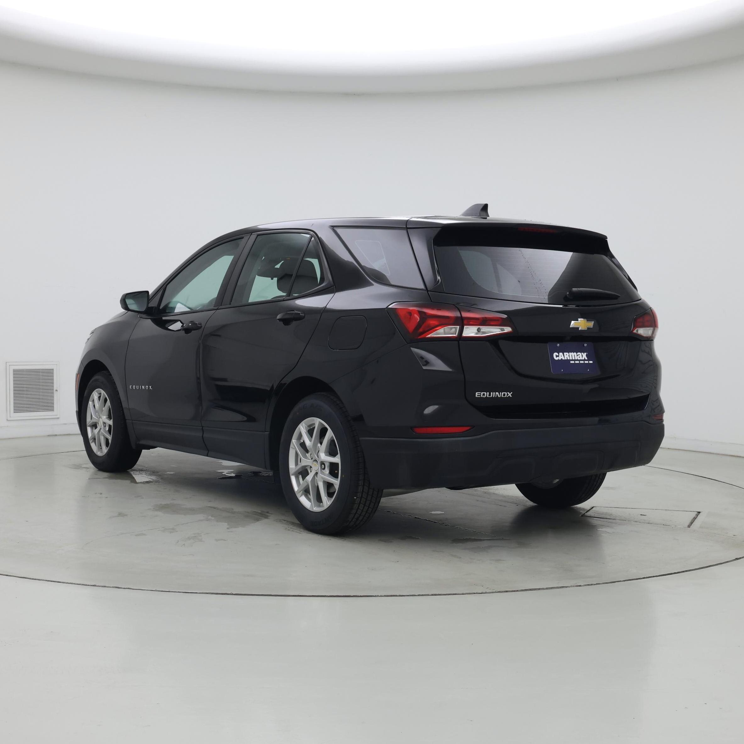 Thumbnail: 2023 Chevrolet Equinox - 2