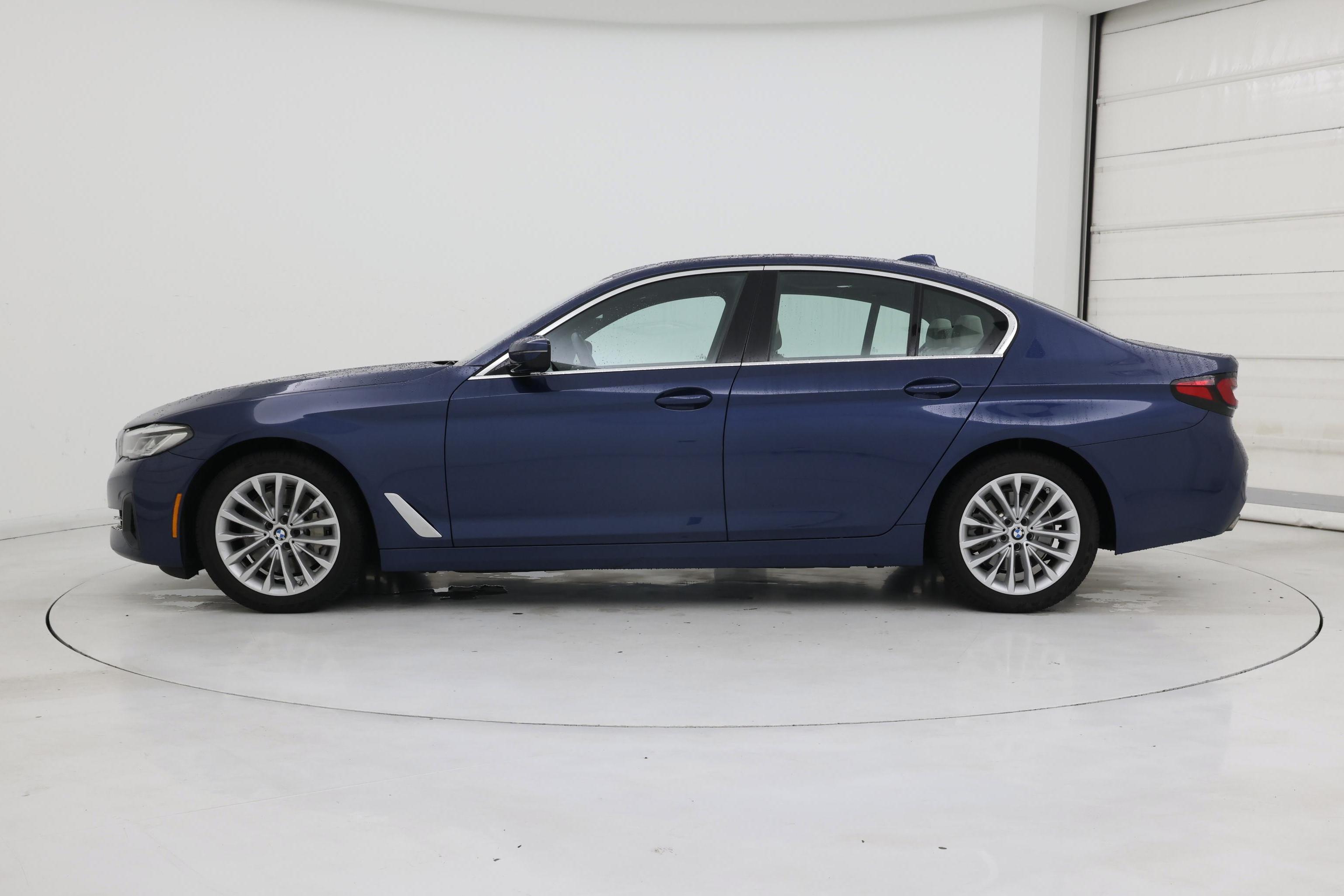 Thumbnail: 2023 BMW 5 Series - 3