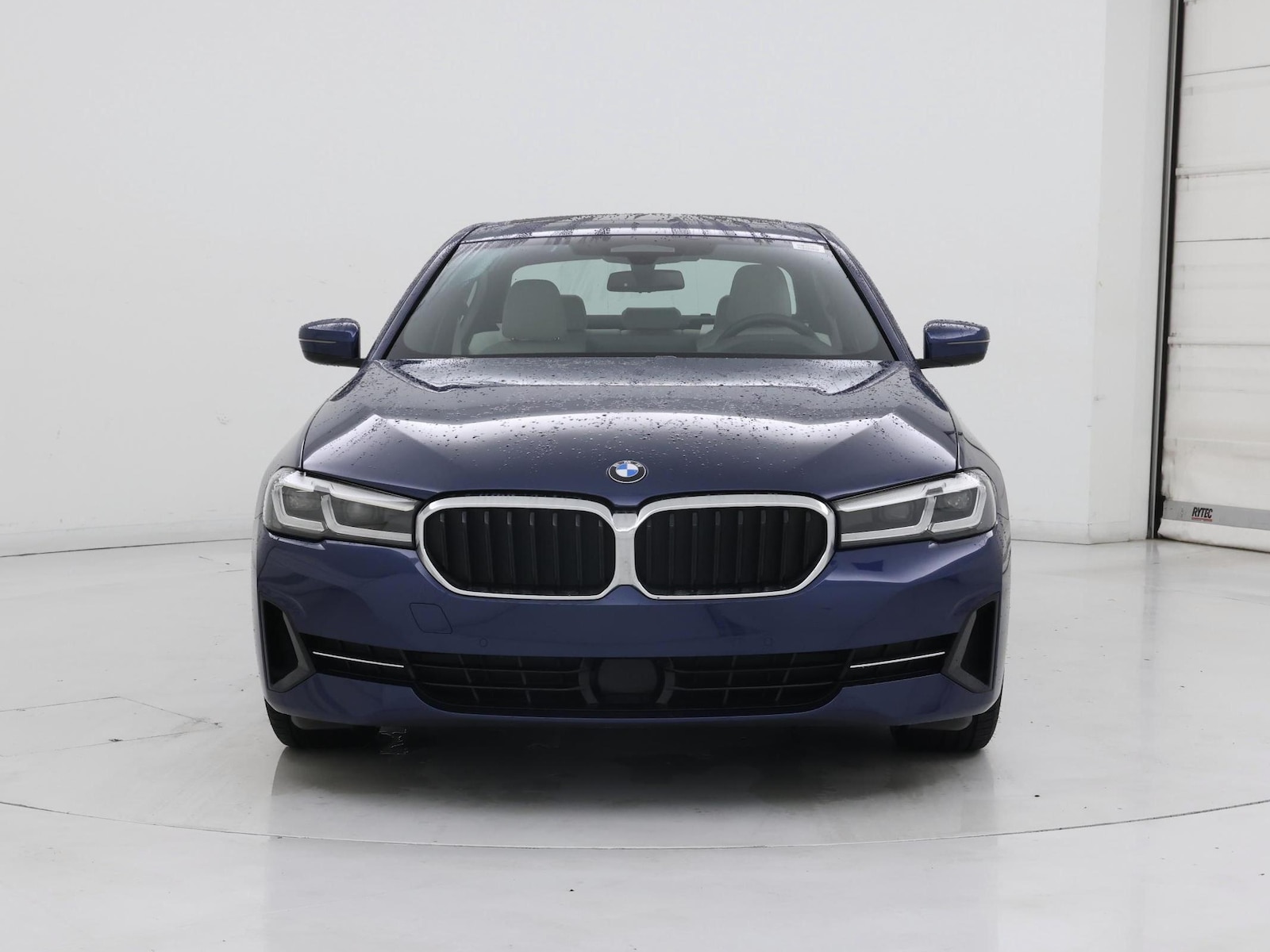 2023 BMW 5 Series 530i - Photo 6