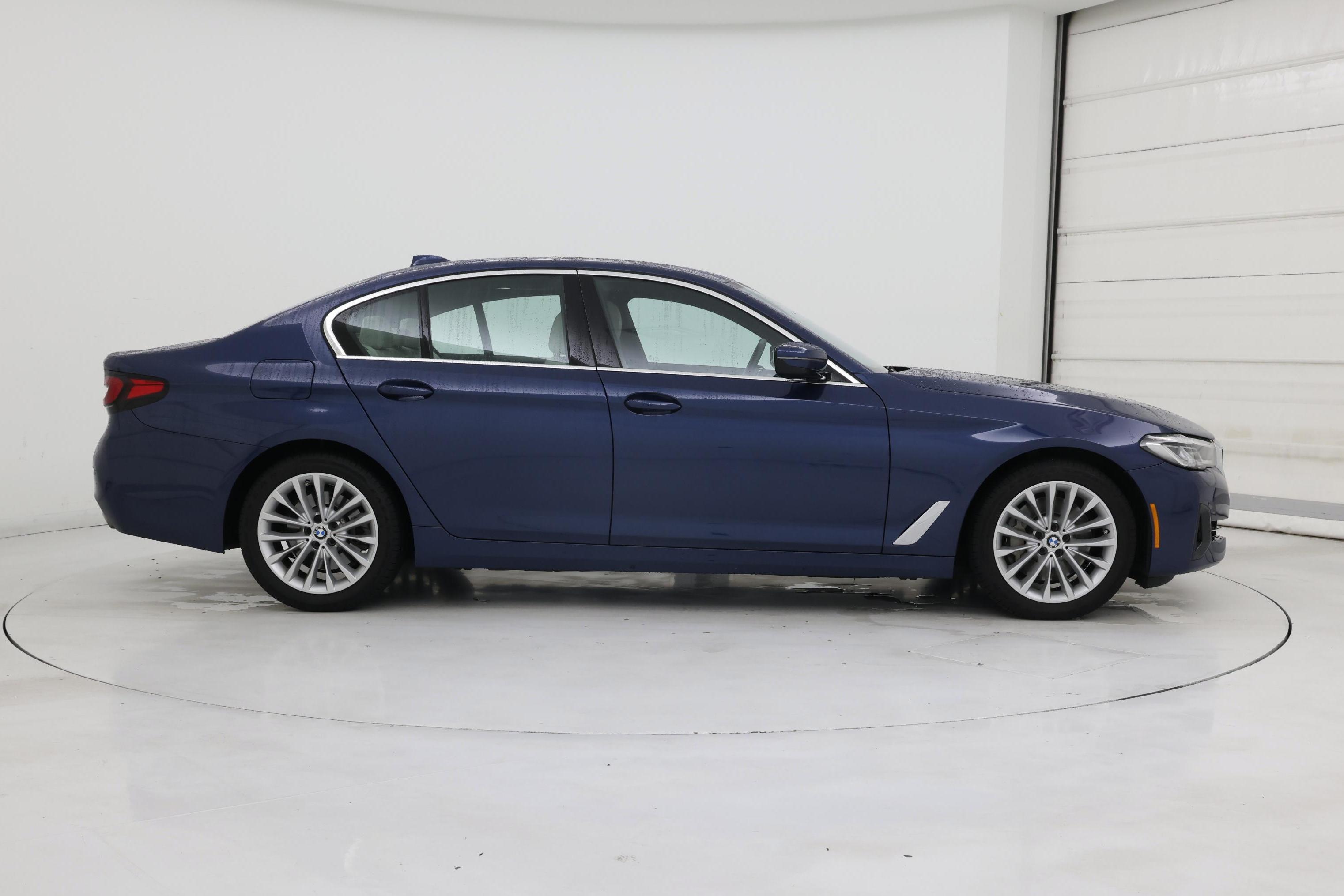 Thumbnail: 2023 BMW 5 Series - 7