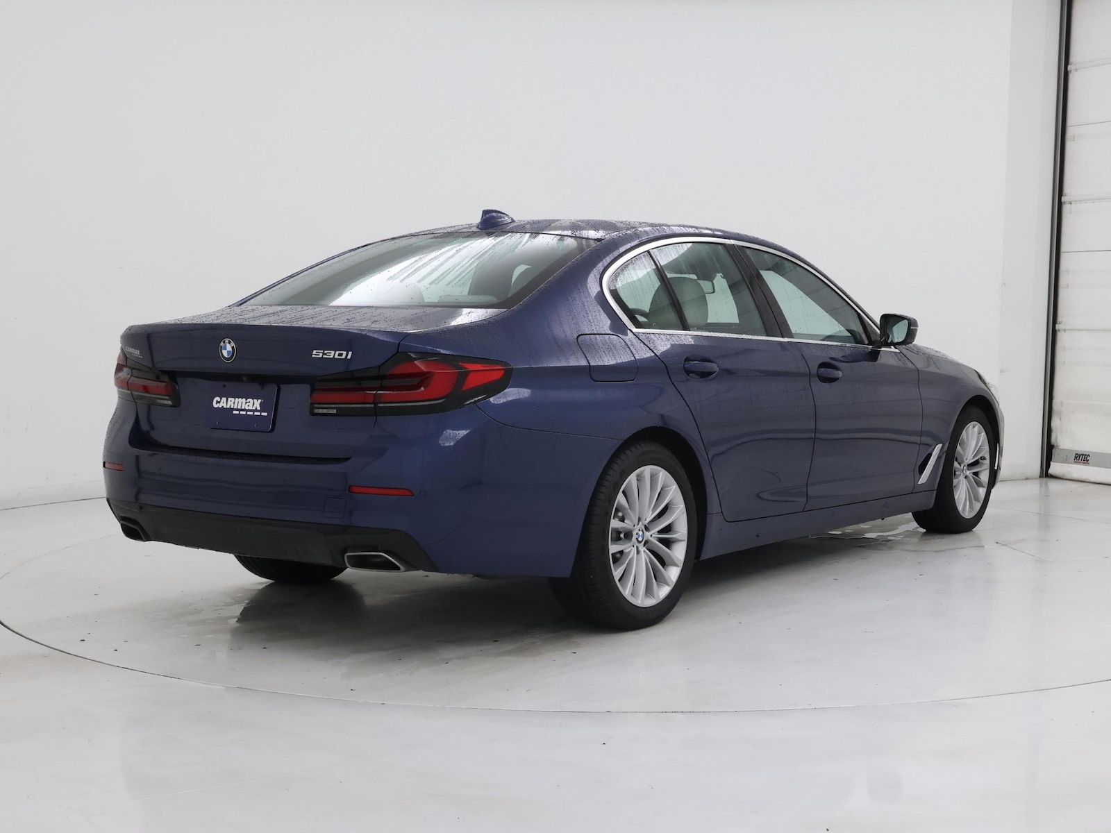 2023 BMW 5 Series 530i - Photo 9