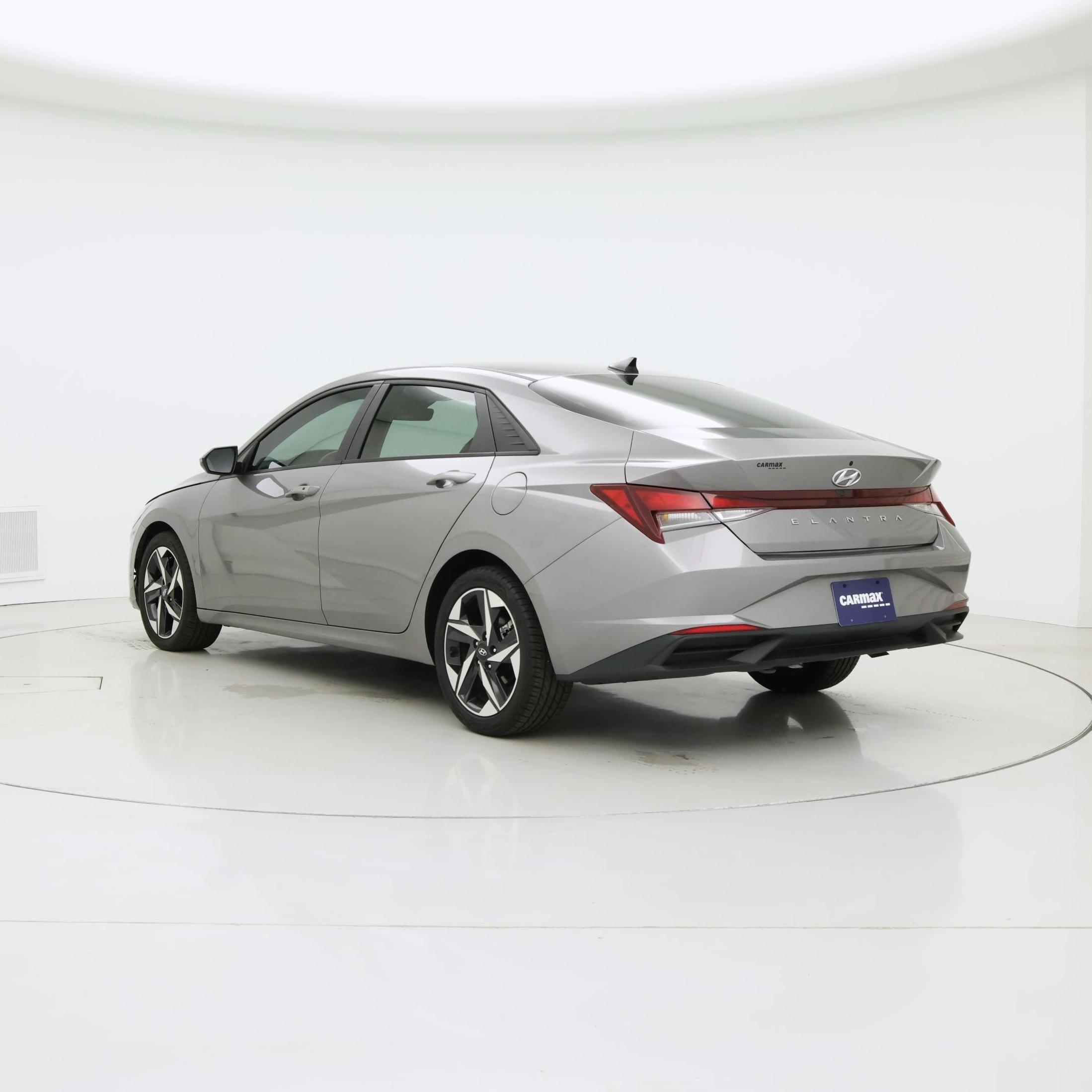 Thumbnail: 2023 Hyundai Elantra - 2