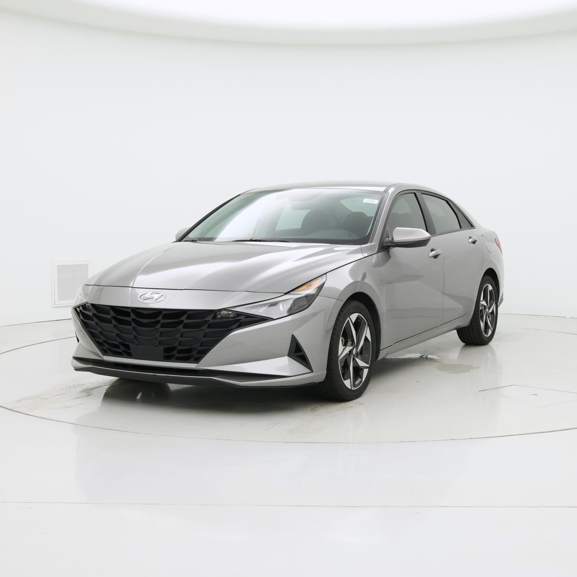 Thumbnail: 2023 Hyundai Elantra - 4
