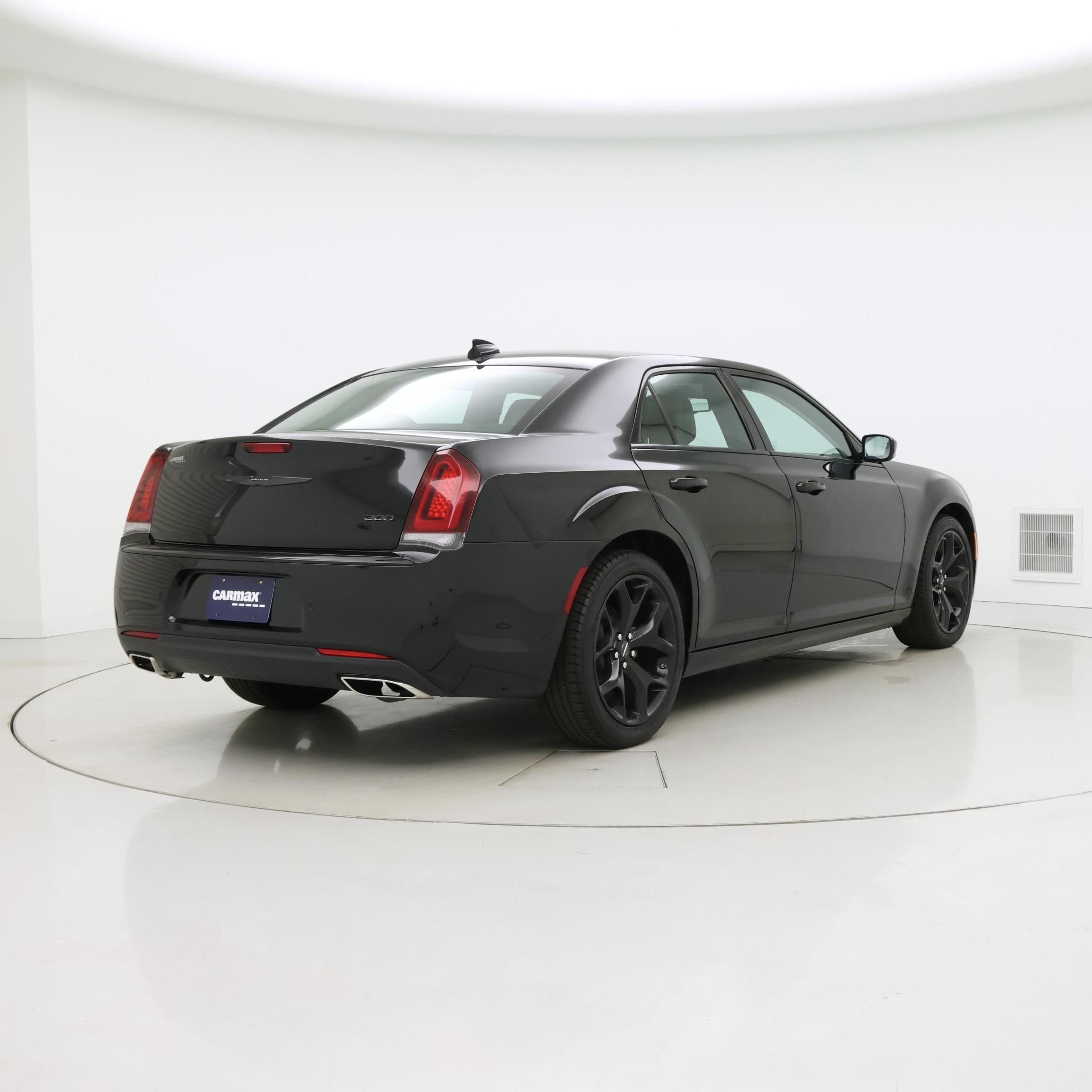 Thumbnail: 2023 Chrysler 300 - 8