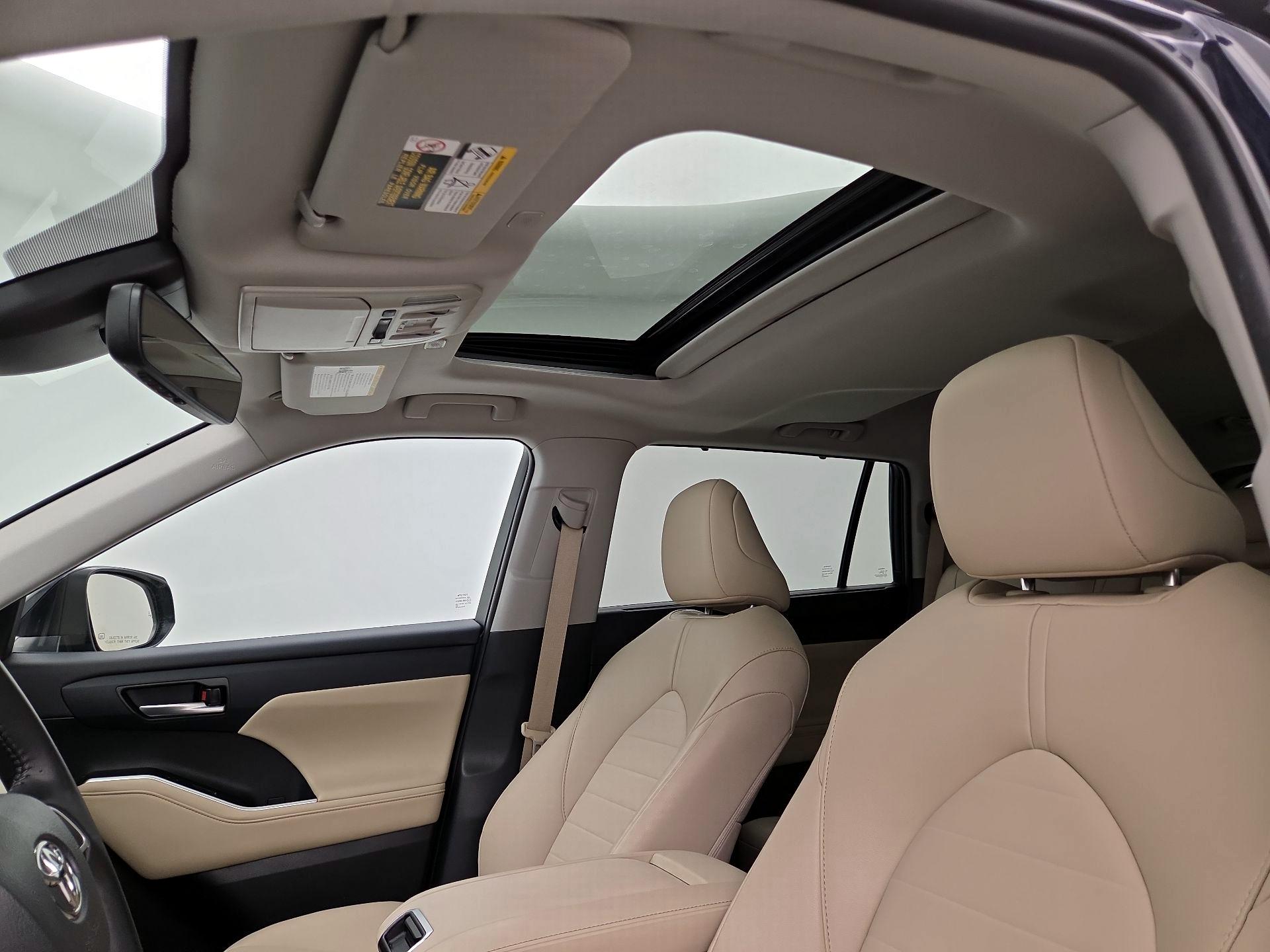 Thumbnail: 2024 Toyota Highlander - 20