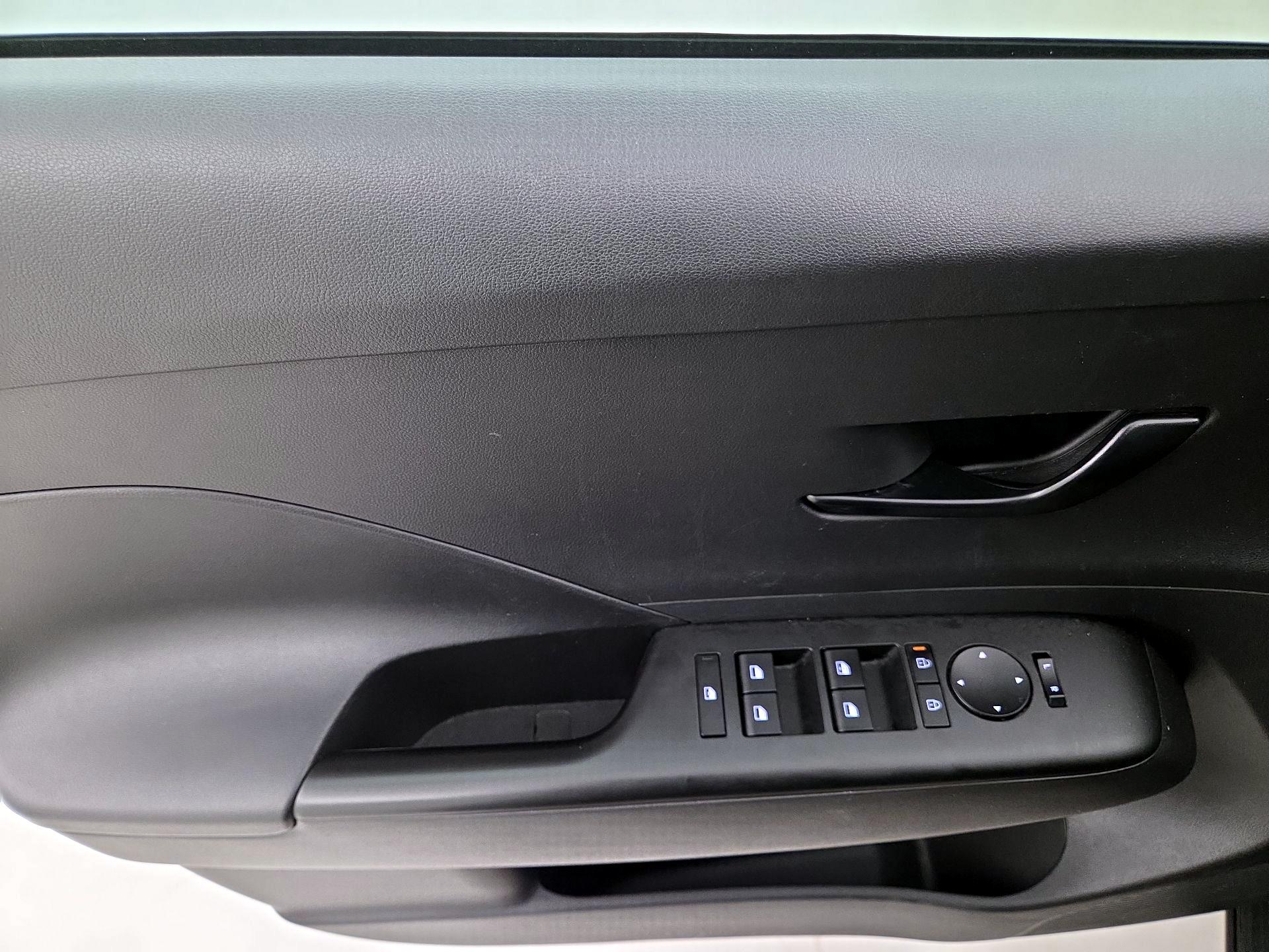 Thumbnail: 2025 Hyundai Kona - 12