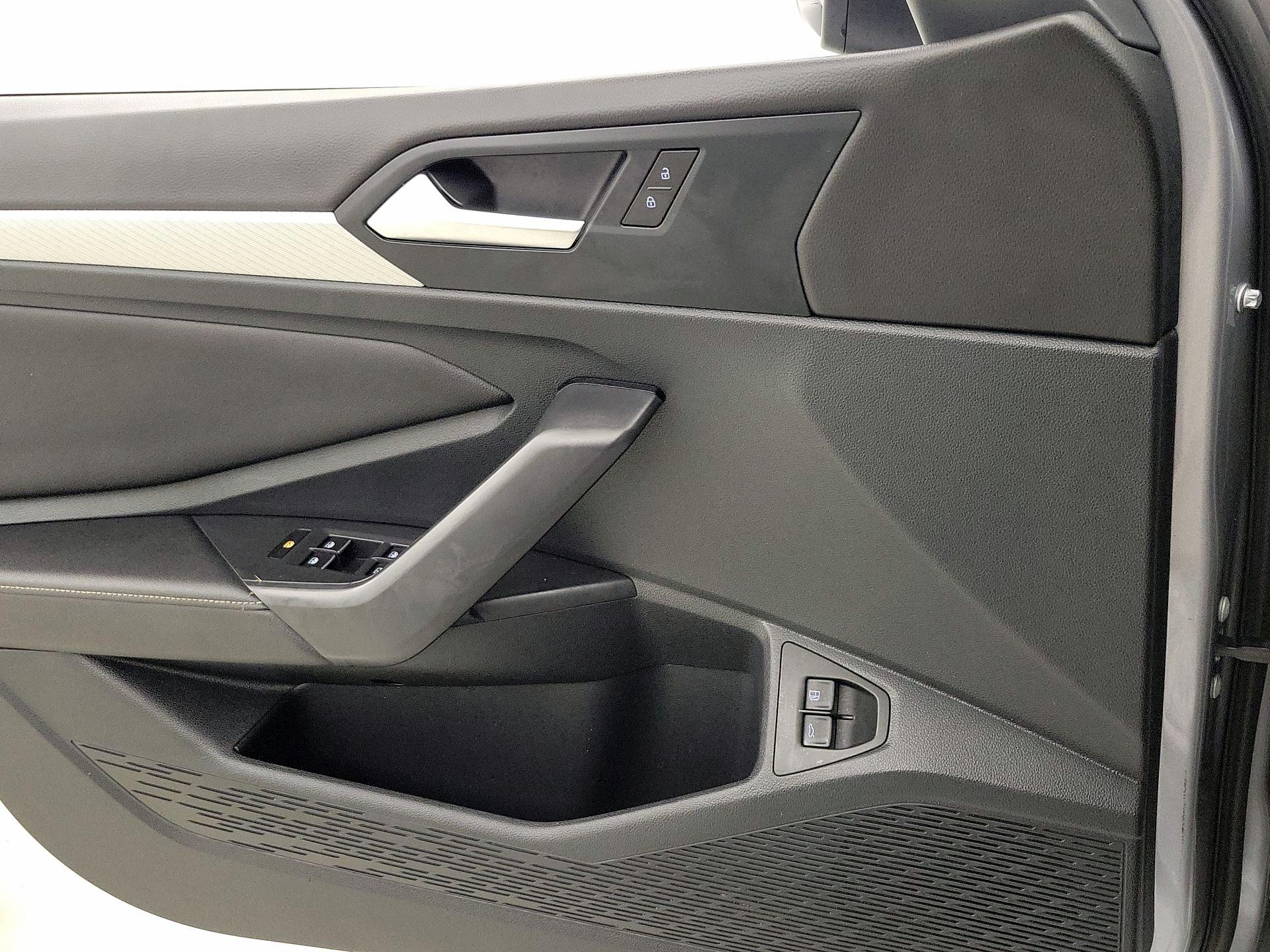 Thumbnail: 2024 Volkswagen Jetta - 12