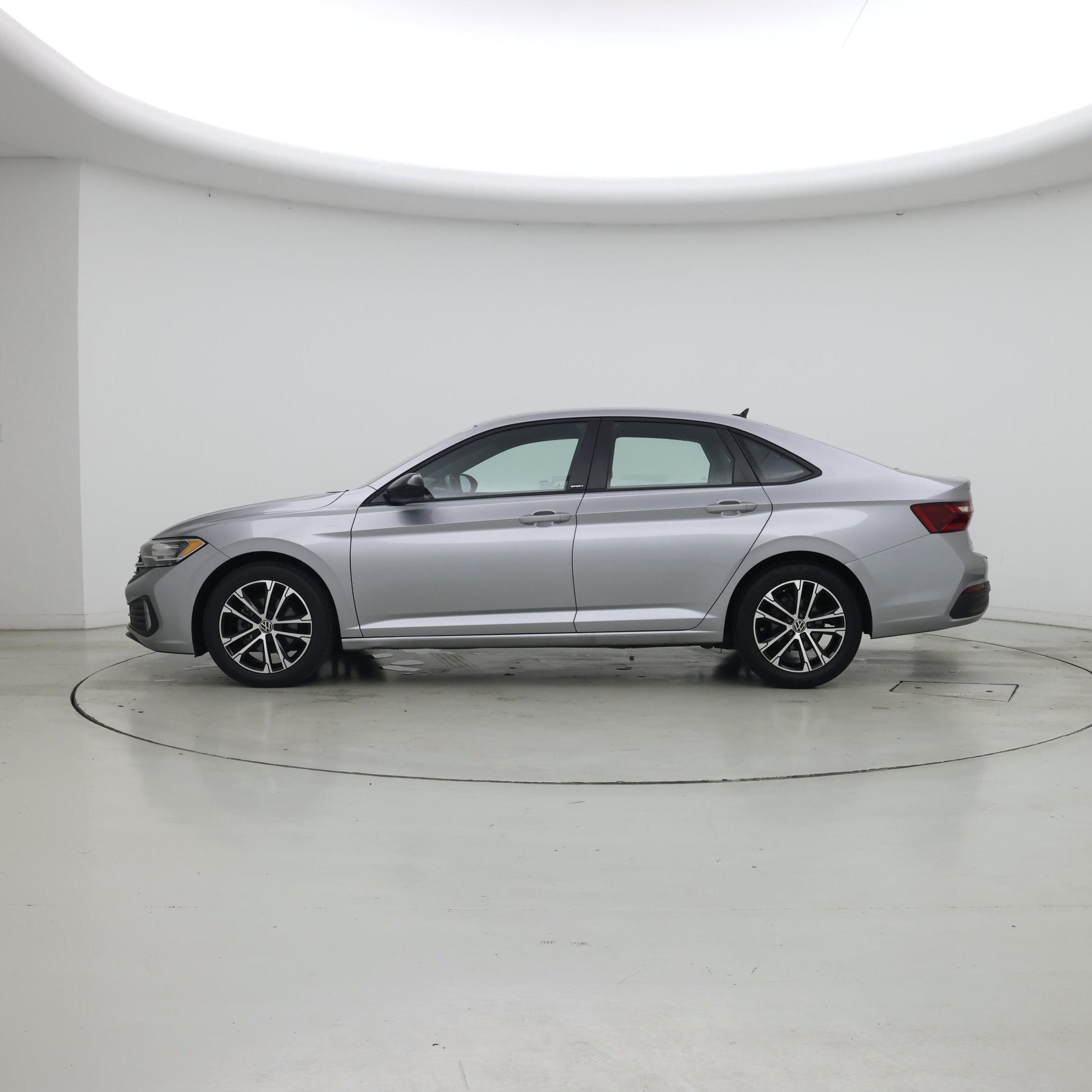 Thumbnail: 2024 Volkswagen Jetta - 3