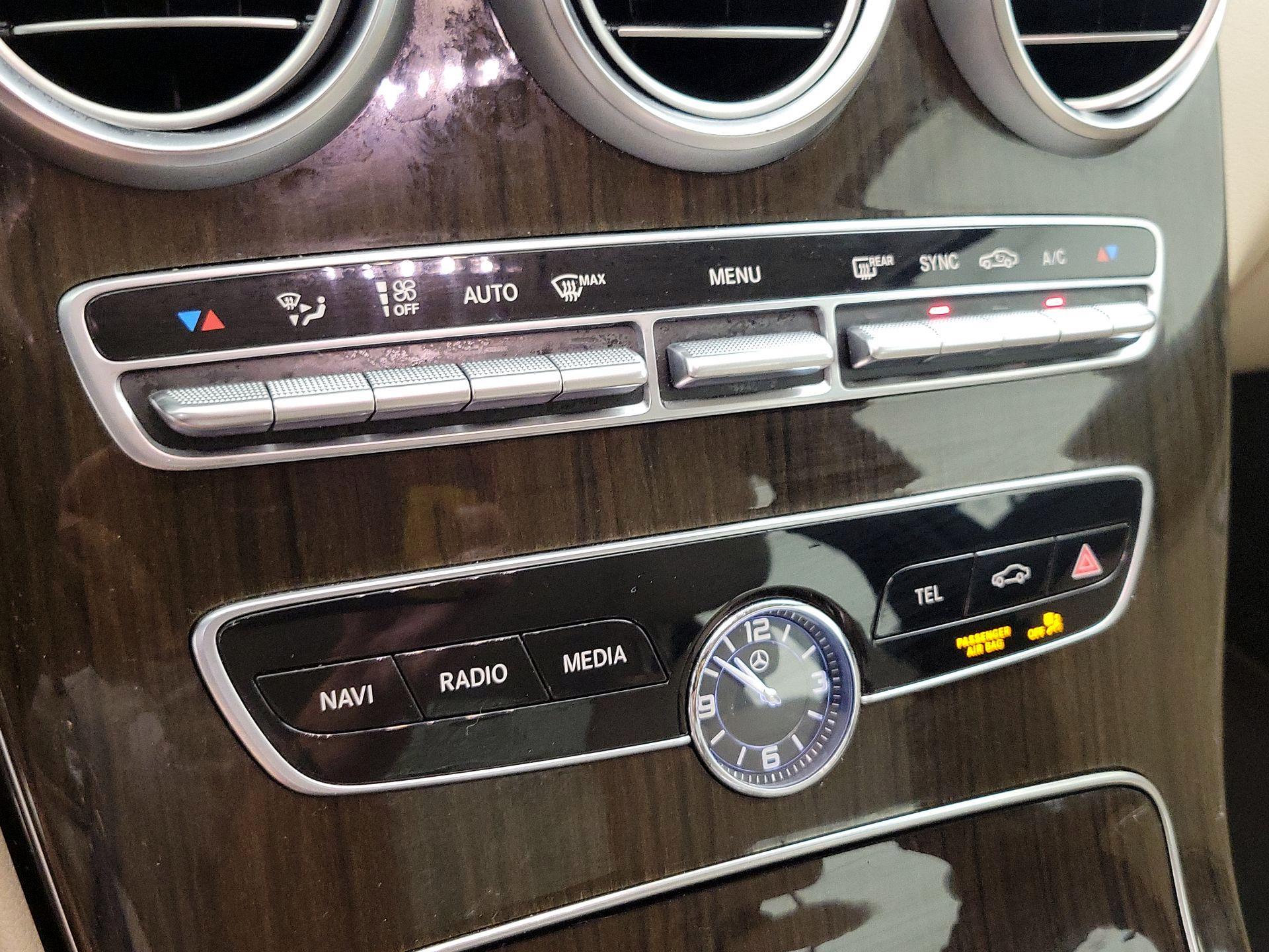 Thumbnail: 2021 Mercedes-Benz C-Class - 16