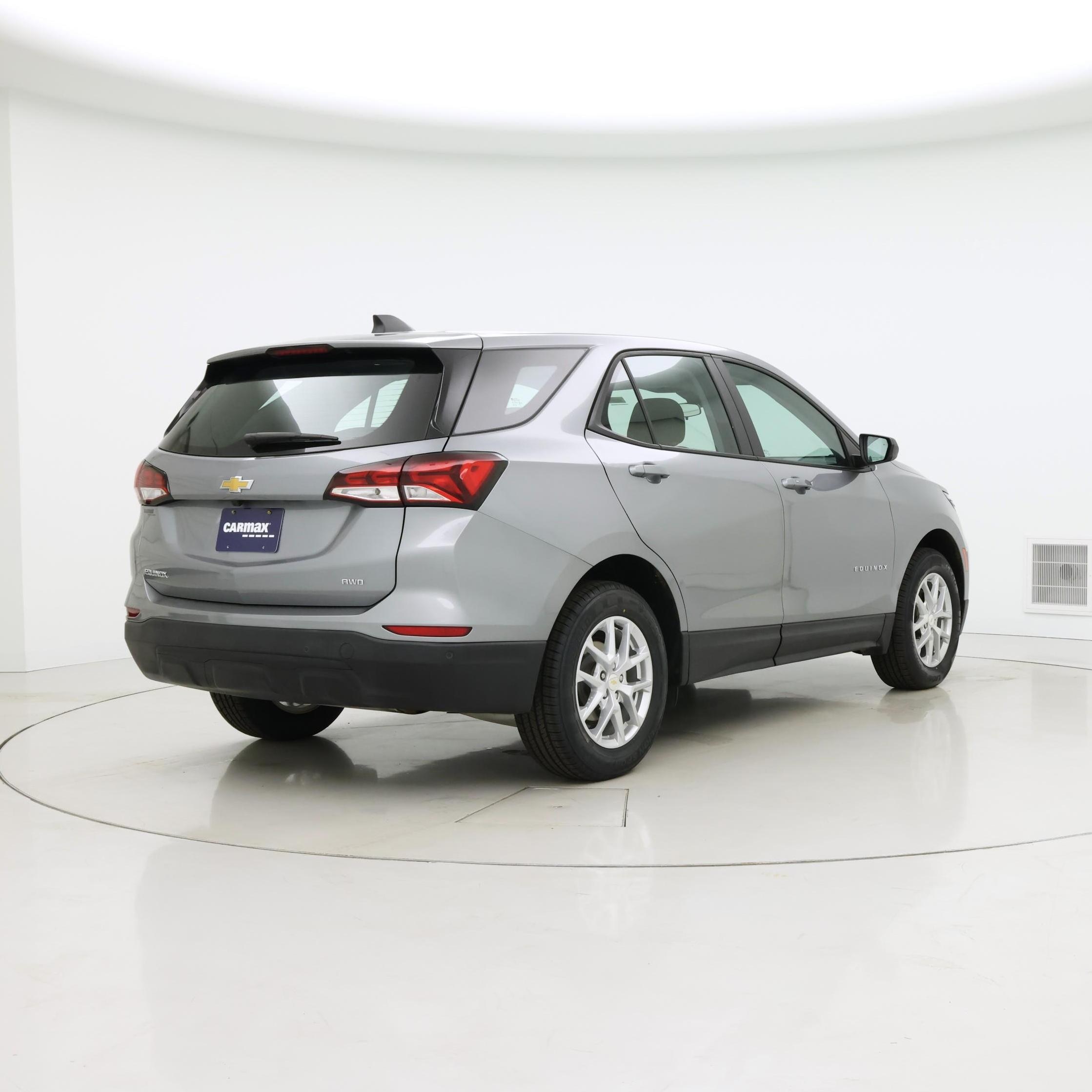 Thumbnail: 2023 Chevrolet Equinox - 8