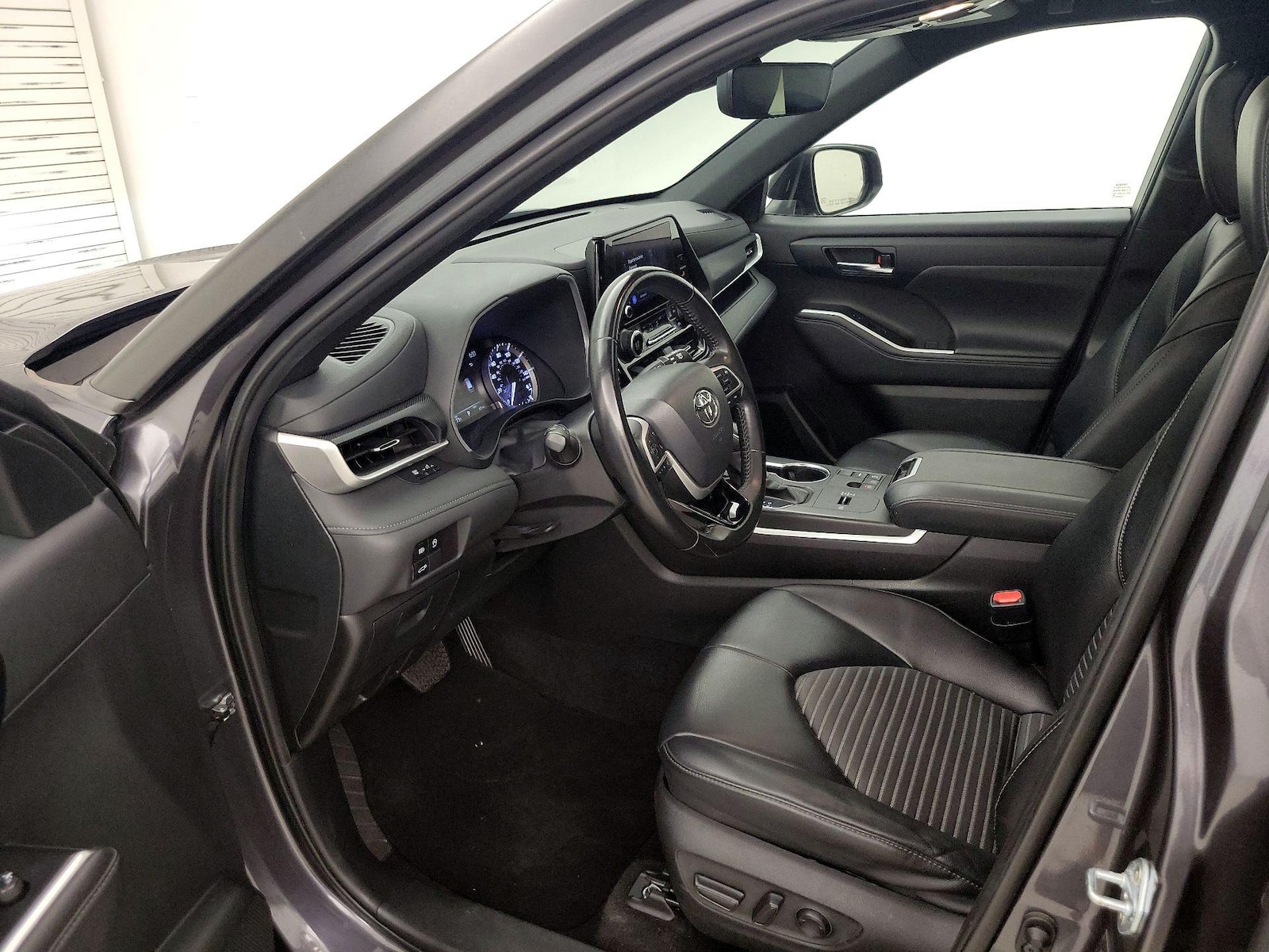2024 Toyota Highlander XSE - Photo 12