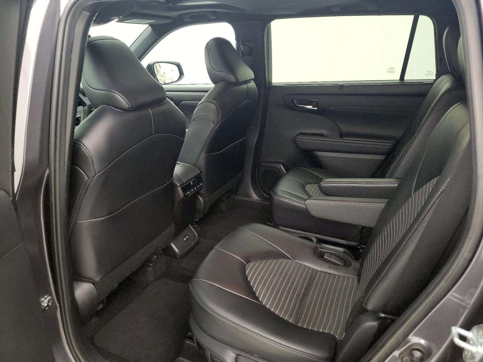 2024 Toyota Highlander XSE - Photo 21