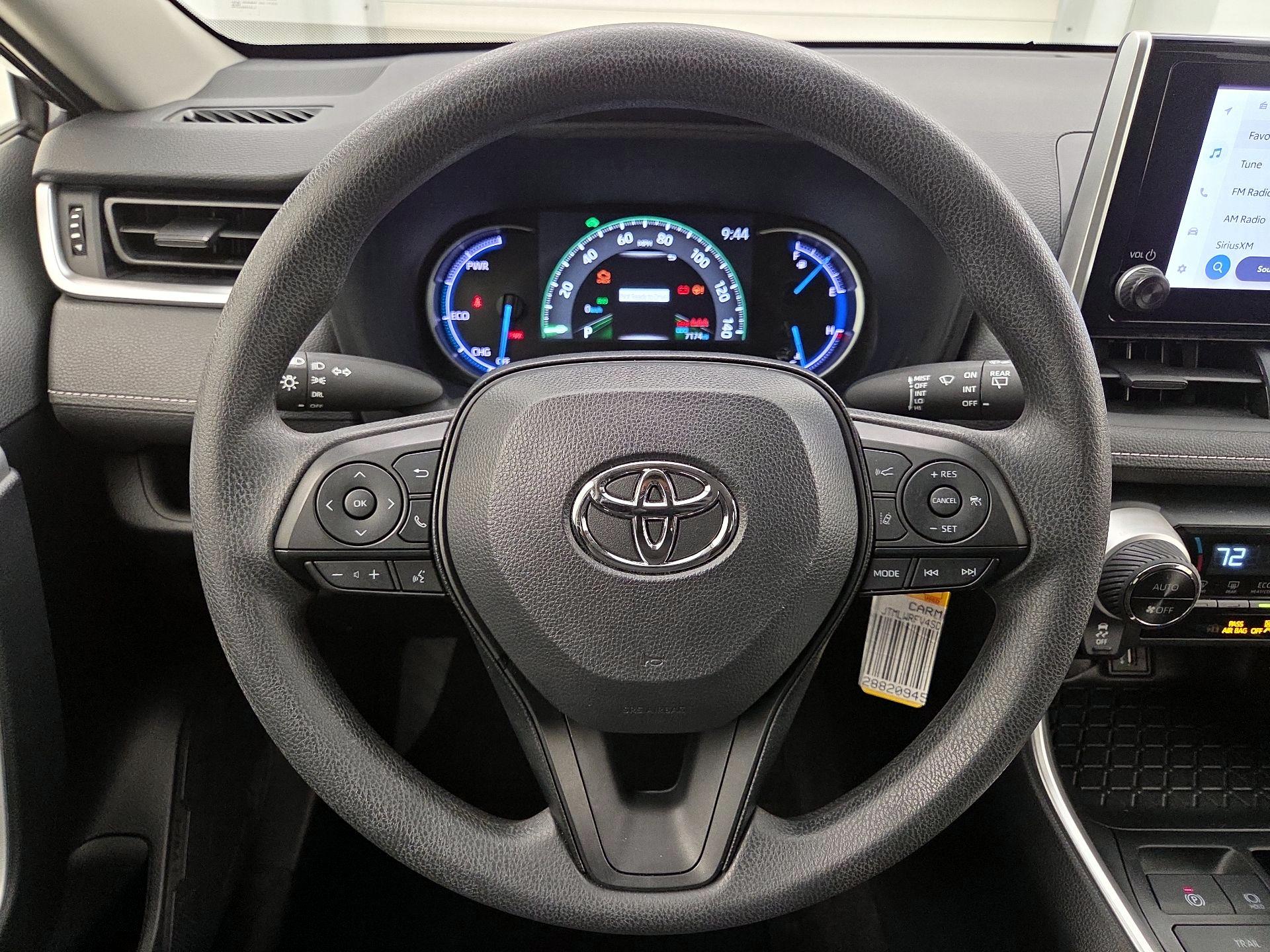 Thumbnail: 2025 Toyota RAV4 - 10