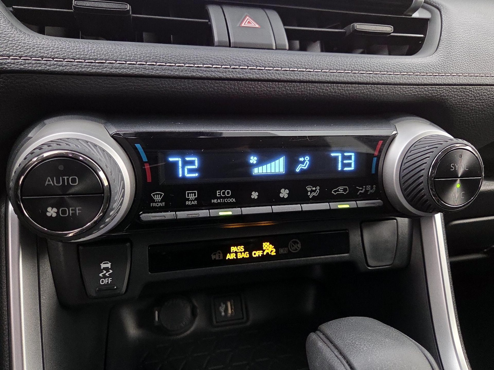 2025 Toyota RAV4 LE - Photo 17
