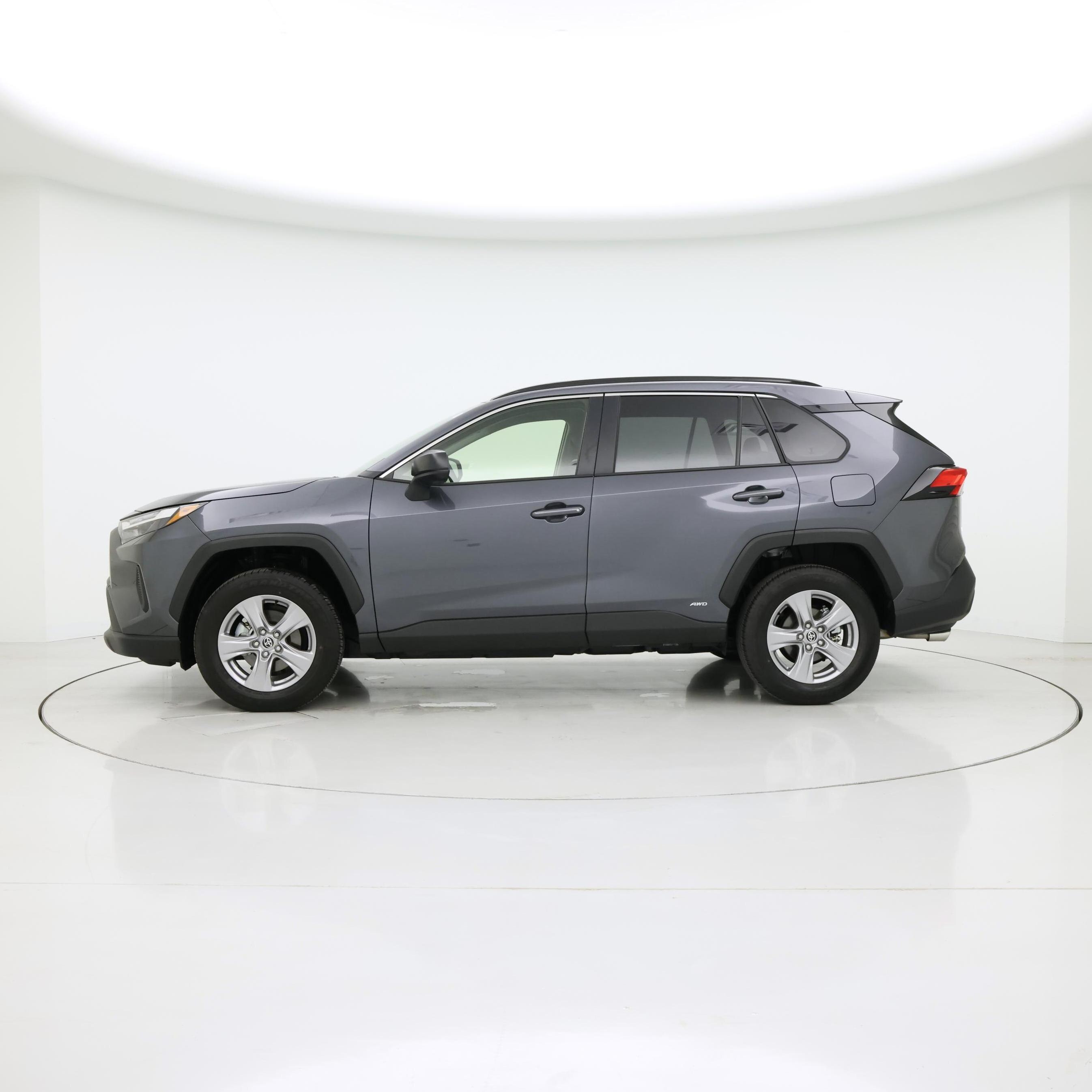 Thumbnail: 2025 Toyota RAV4 - 3