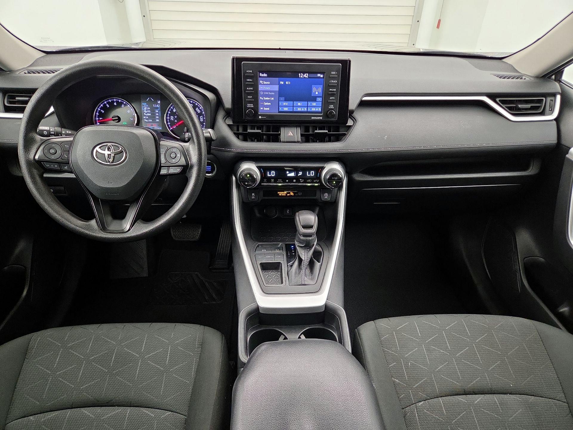Thumbnail: 2021 Toyota RAV4 - 9