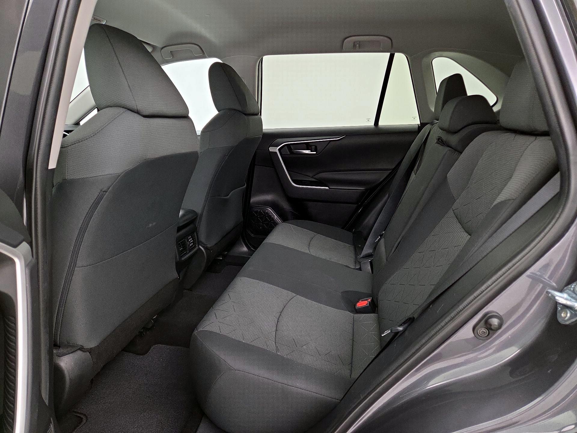 Thumbnail: 2021 Toyota RAV4 - 19