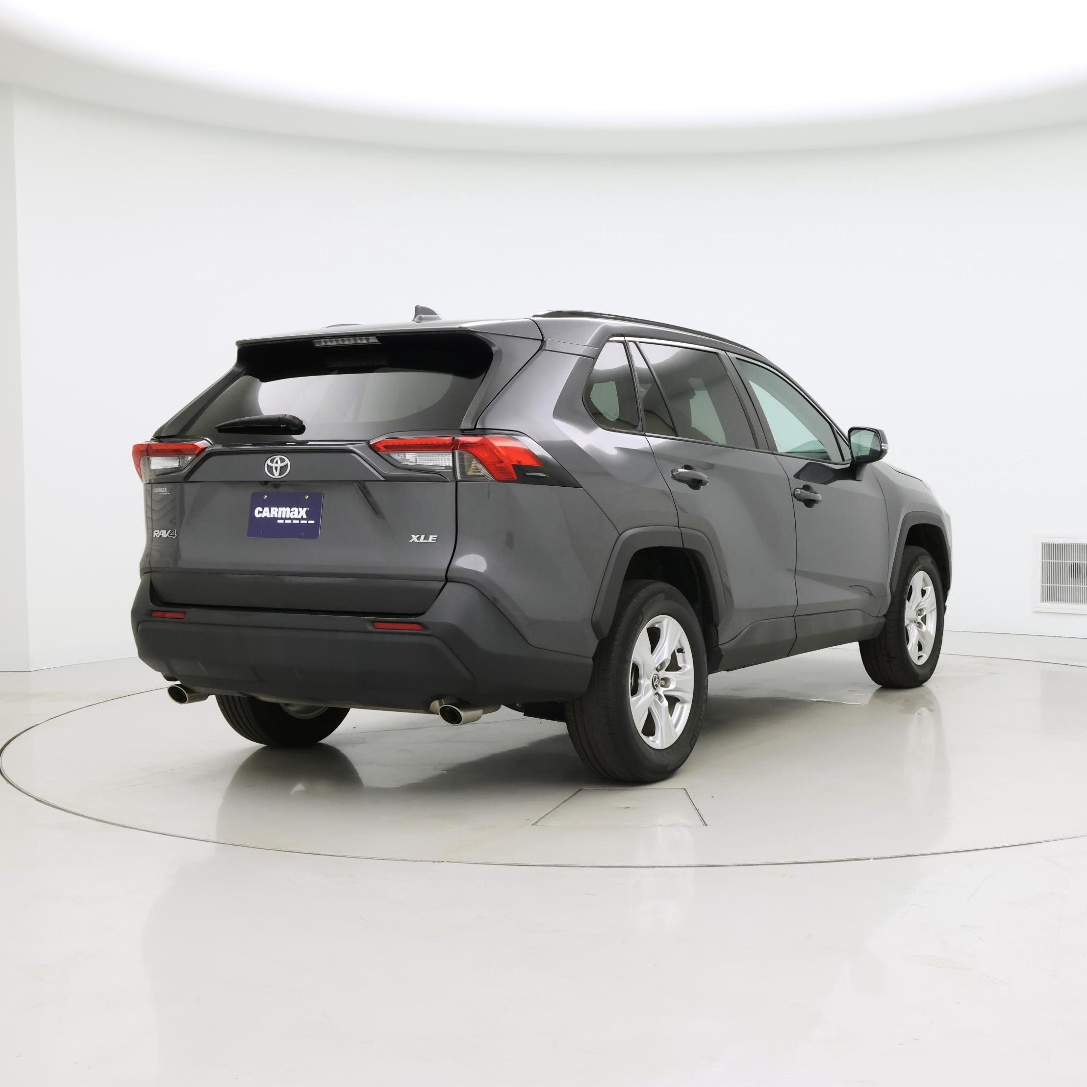 Thumbnail: 2021 Toyota RAV4 - 8