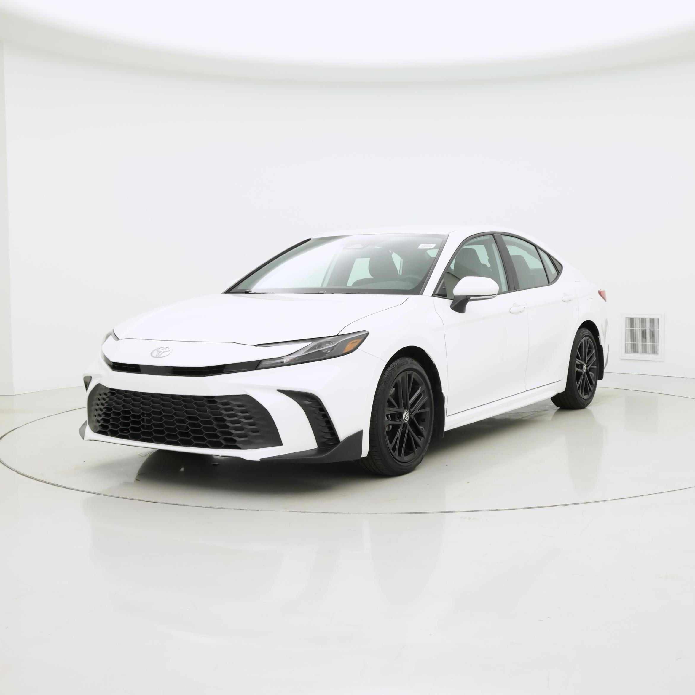 Thumbnail: 2025 Toyota Camry - 4