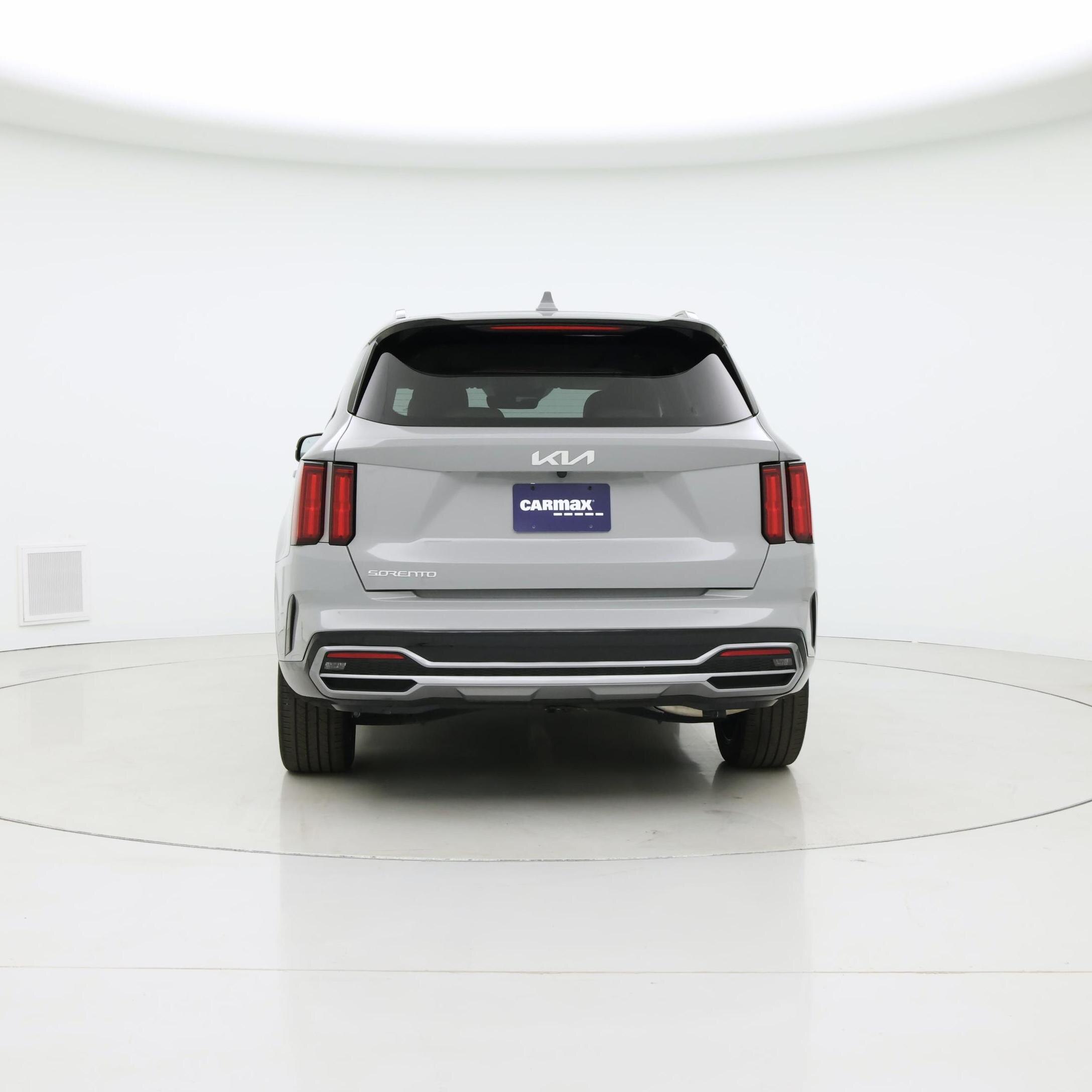 Thumbnail: 2023 Kia Sorento - 6