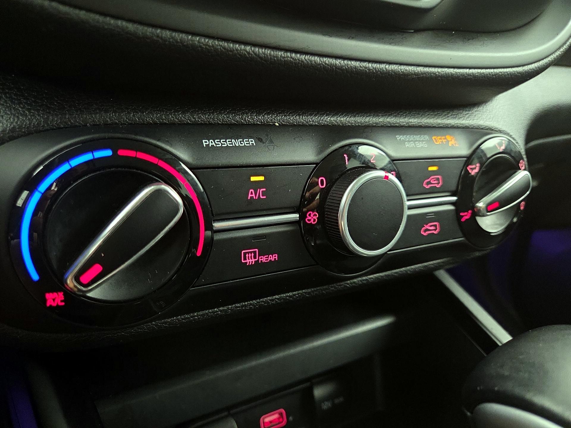 Thumbnail: 2020 Kia Soul - 16