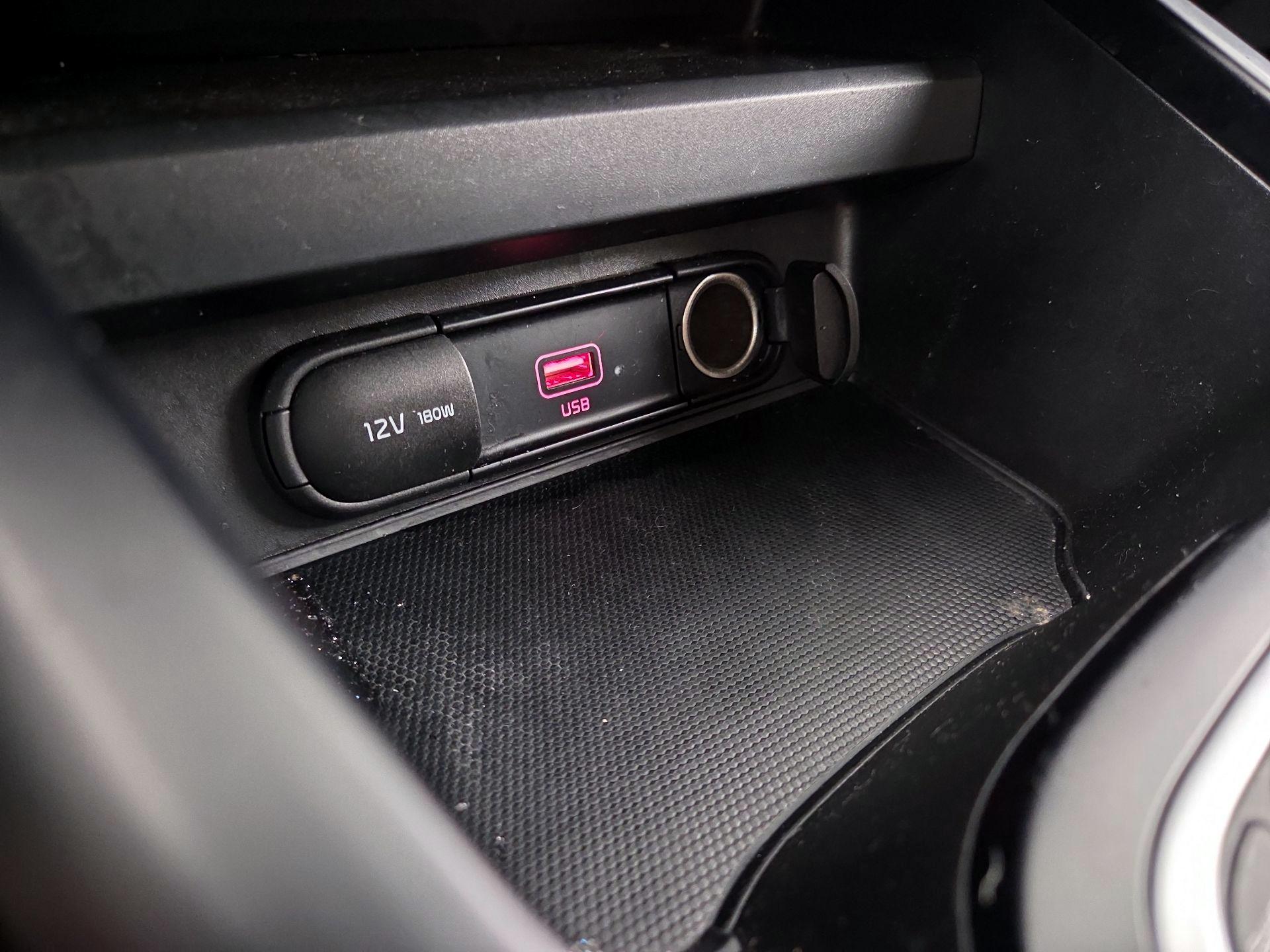 Thumbnail: 2020 Kia Soul - 18