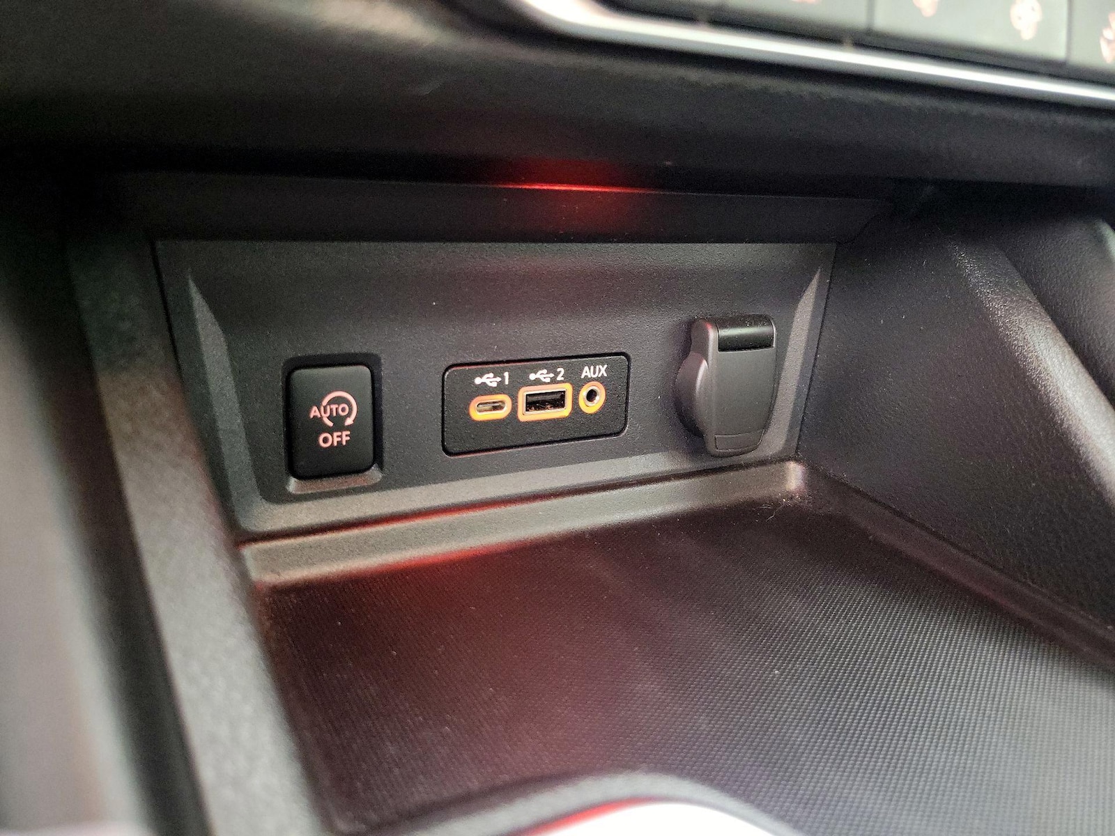 2024 Nissan Sentra SR - Photo 19