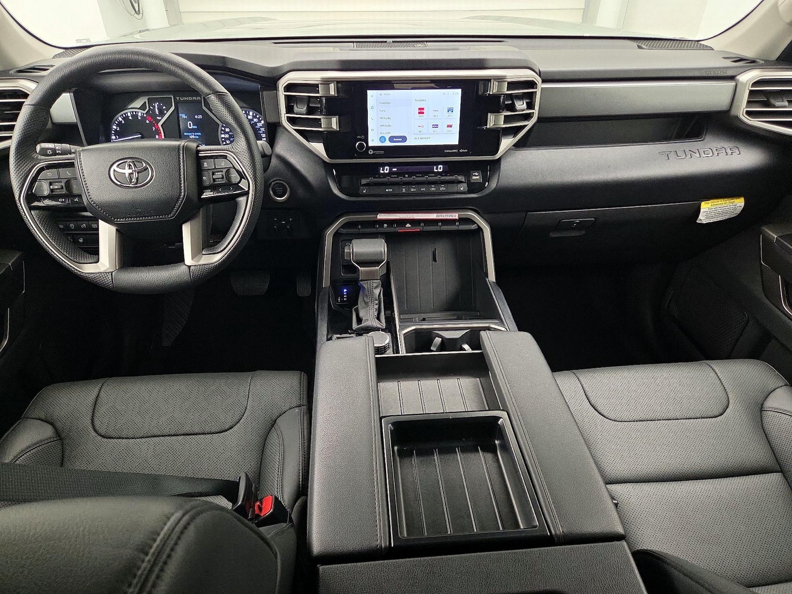 2024 Toyota Tundra SR5 - Photo 10