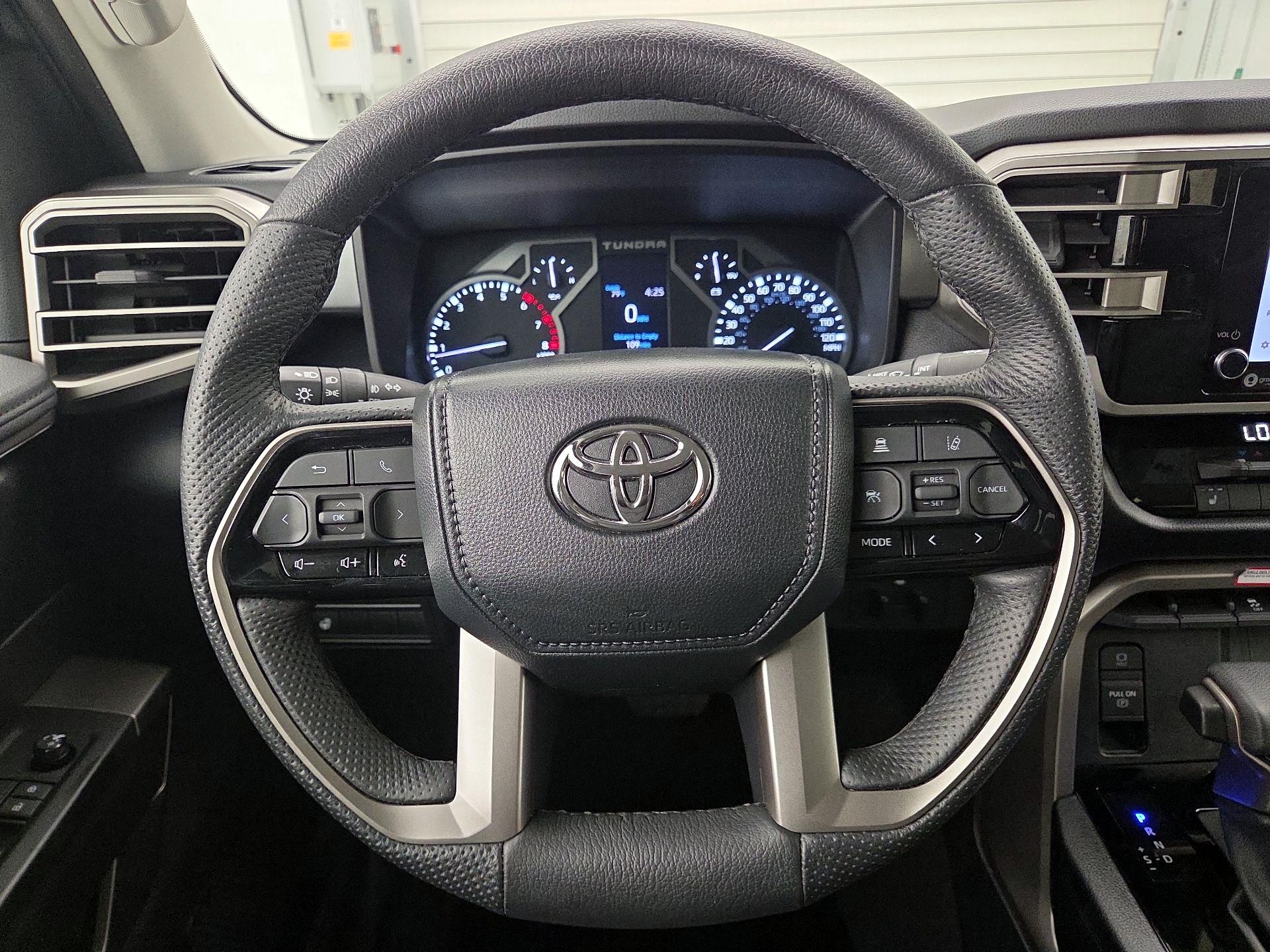 Thumbnail: 2024 Toyota Tundra - 10