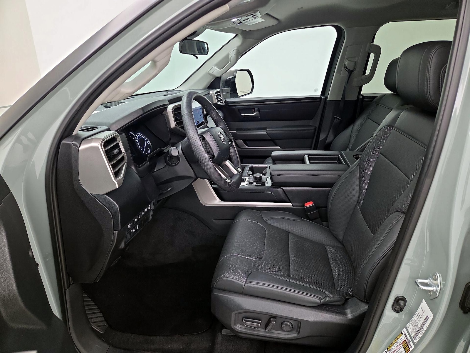 2024 Toyota Tundra SR5 - Photo 12