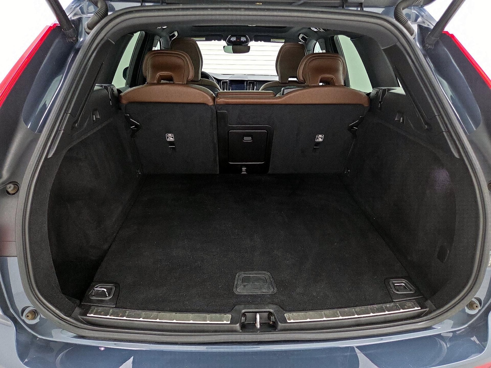 2022 Volvo XC60 Momentum - Photo 22