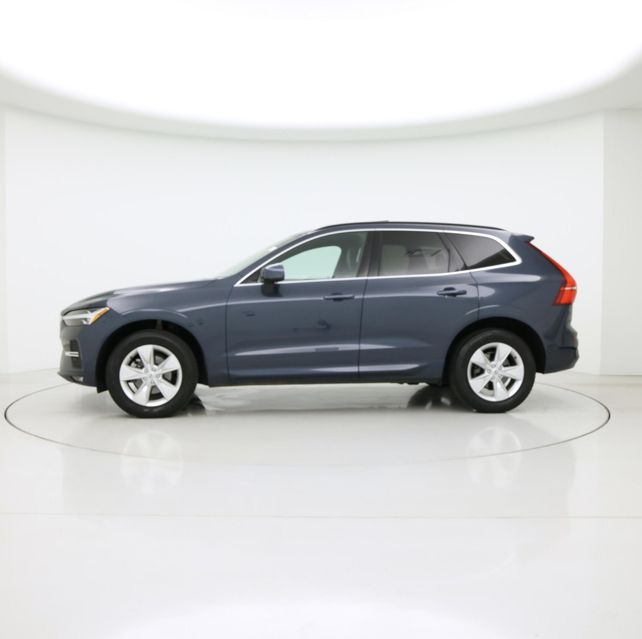 Thumbnail: 2022 Volvo XC60 - 3