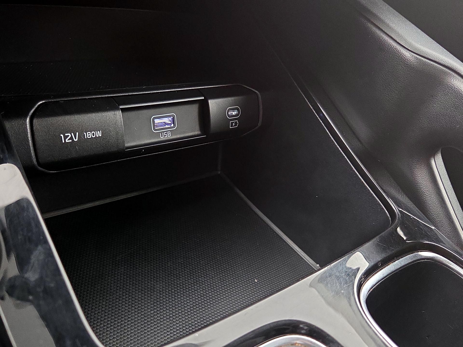 Thumbnail: 2023 Kia Telluride - 19