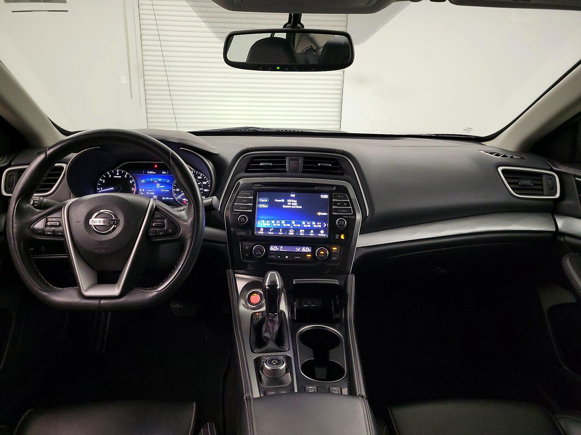 Thumbnail: 2017 Nissan Maxima - 9