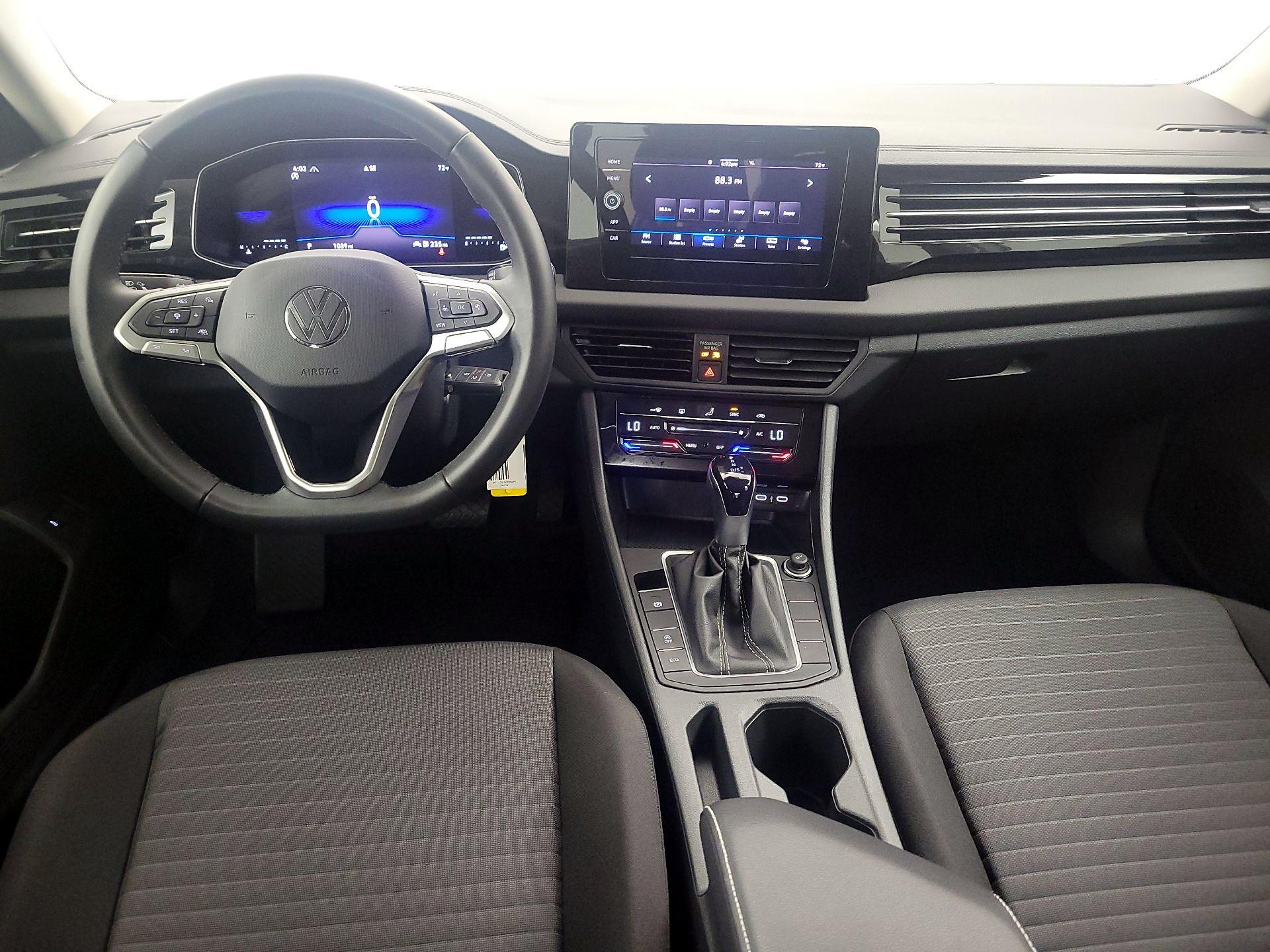 Thumbnail: 2026 Volkswagen Jetta - 9